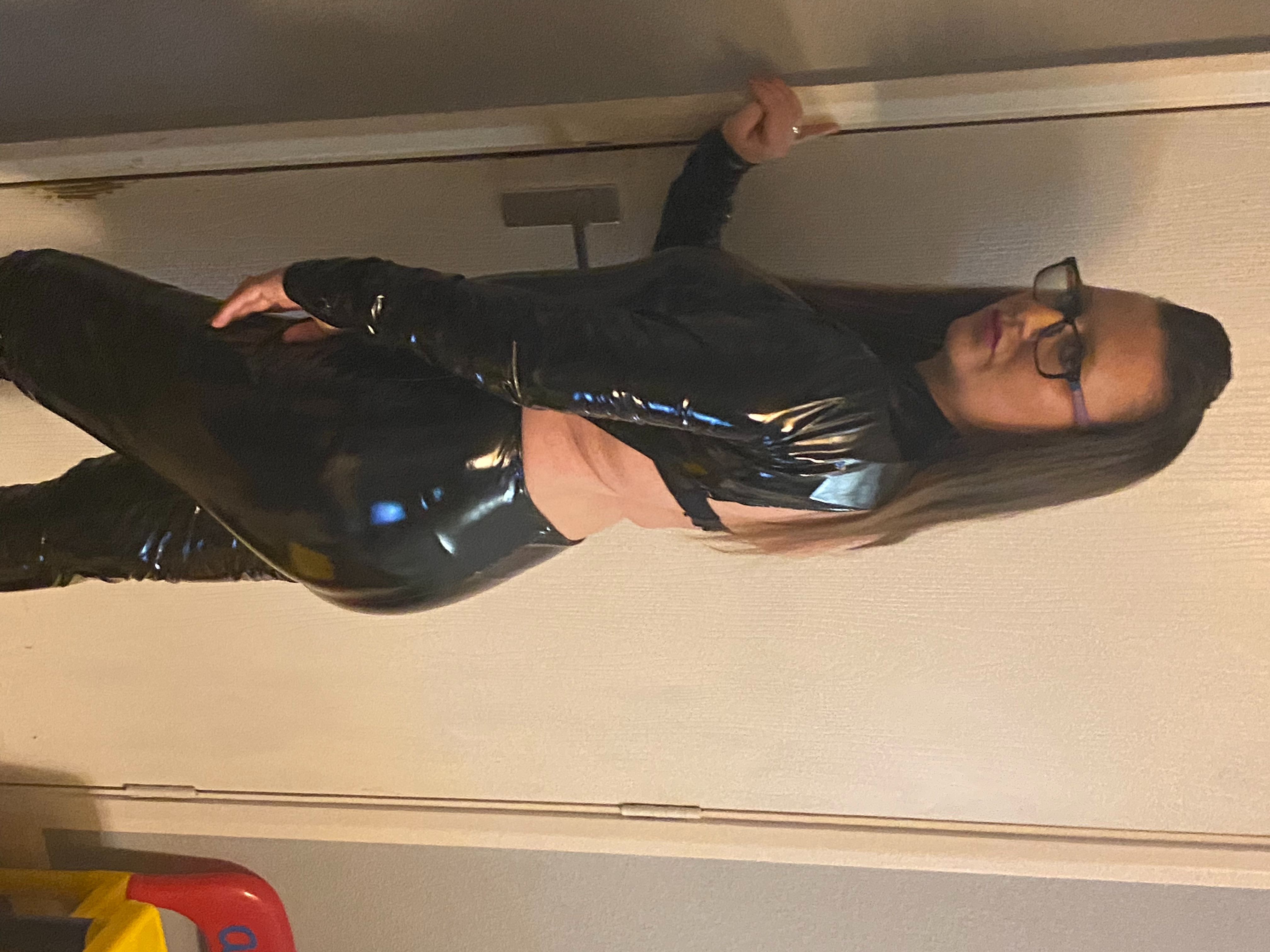 https://cdn.adultwork.com/gallery/G12/8954032.jpg