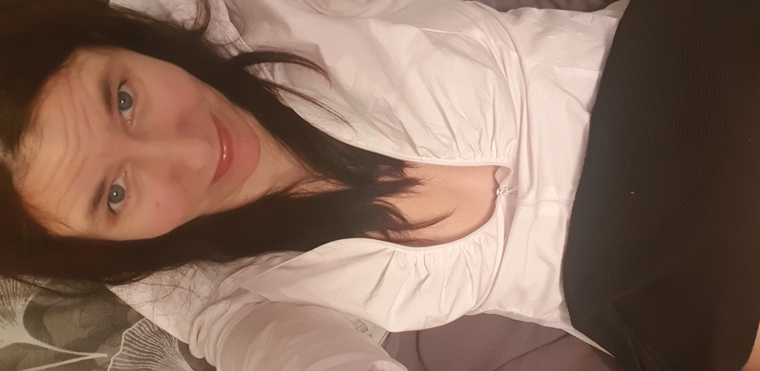 https://cdn.adultwork.com/gallery/G12/8954573.jpg