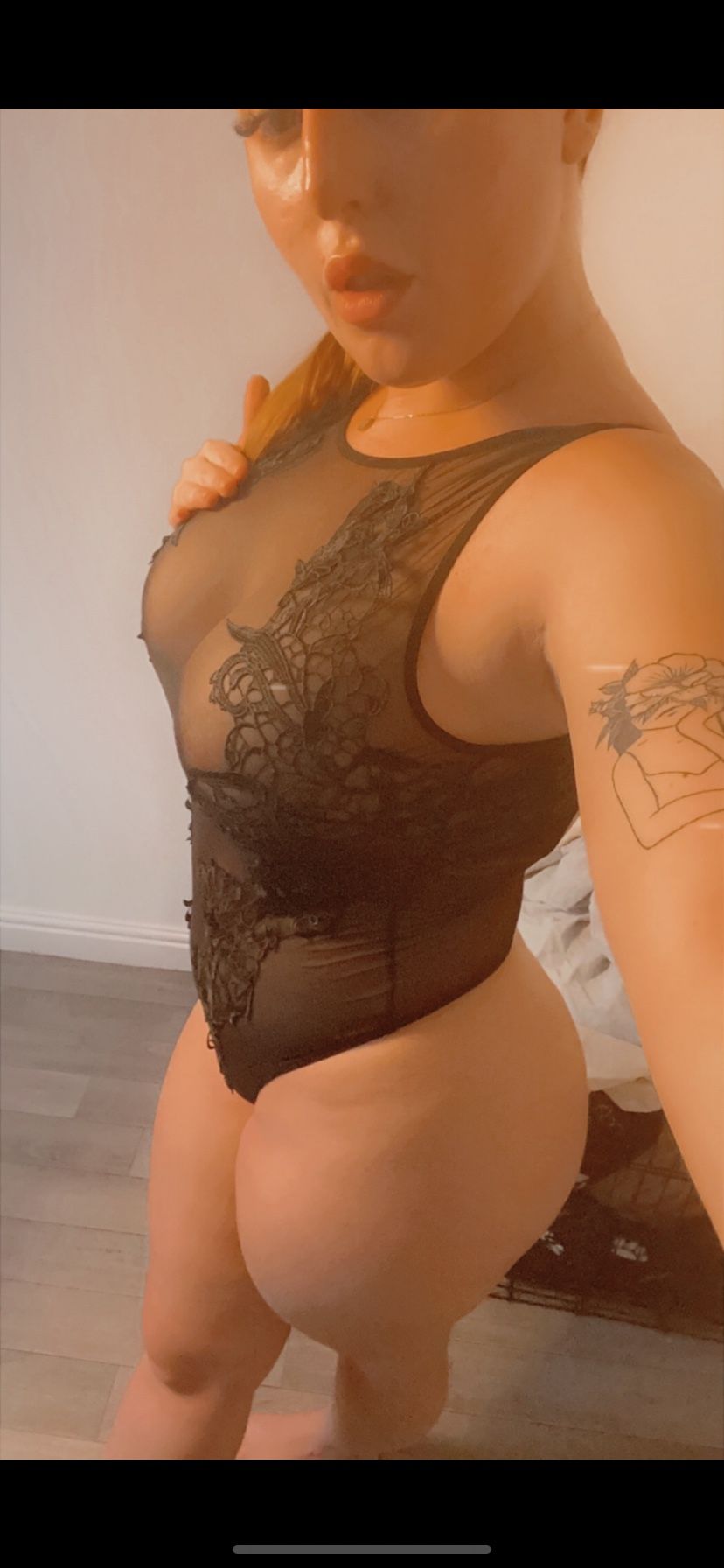 https://cdn.adultwork.com/gallery/G12/8957487.jpg