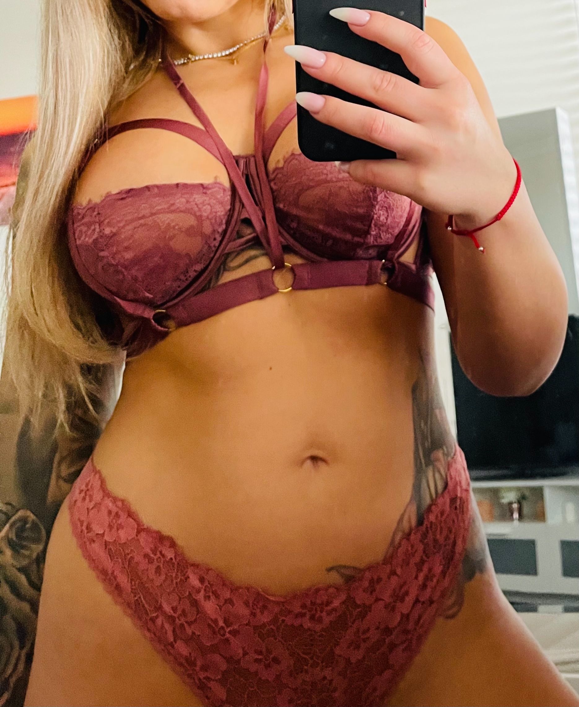 https://cdn.adultwork.com/gallery/G12/8958264.jpg