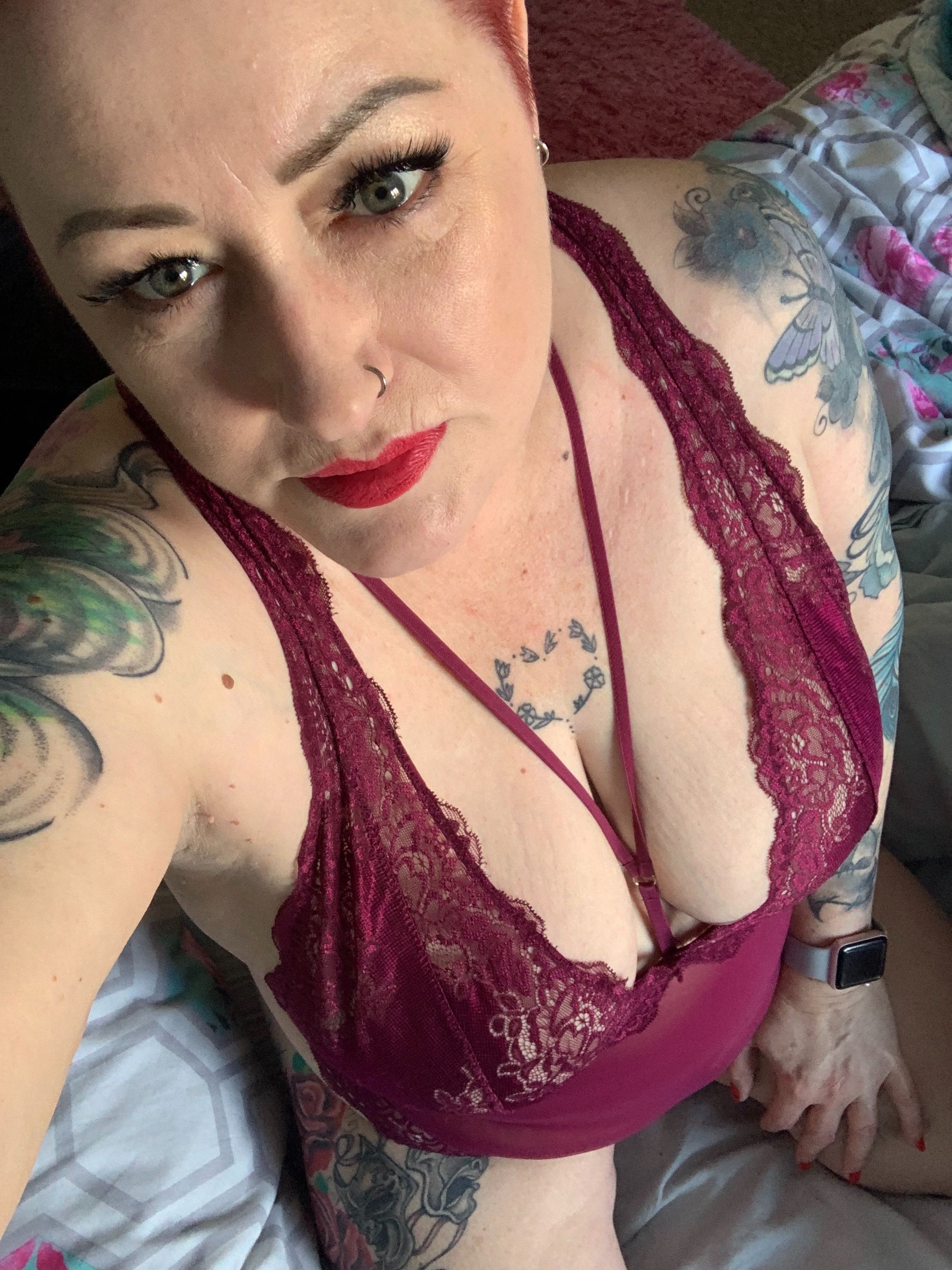 https://cdn.adultwork.com/gallery/G12/8972230.jpg