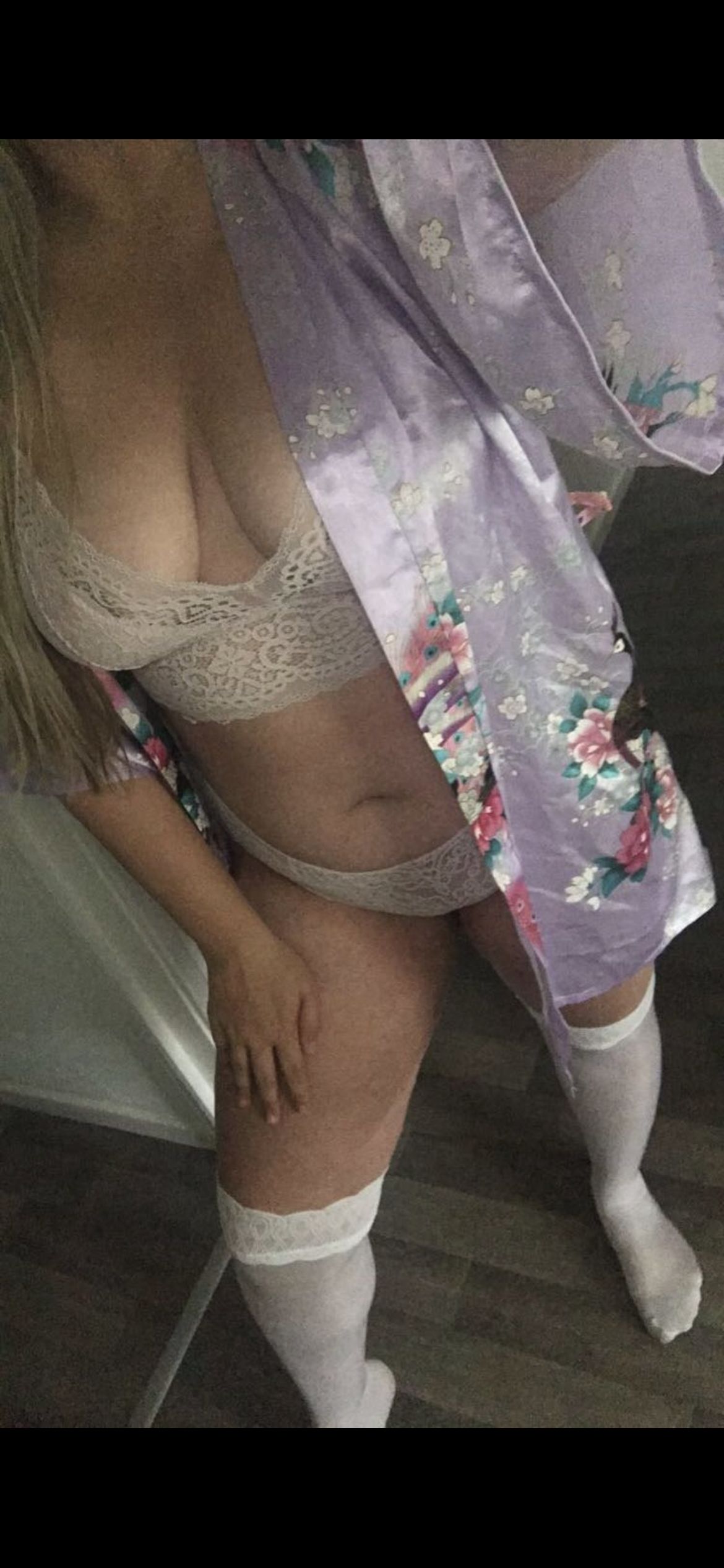 https://cdn.adultwork.com/gallery/G12/8972670.jpg