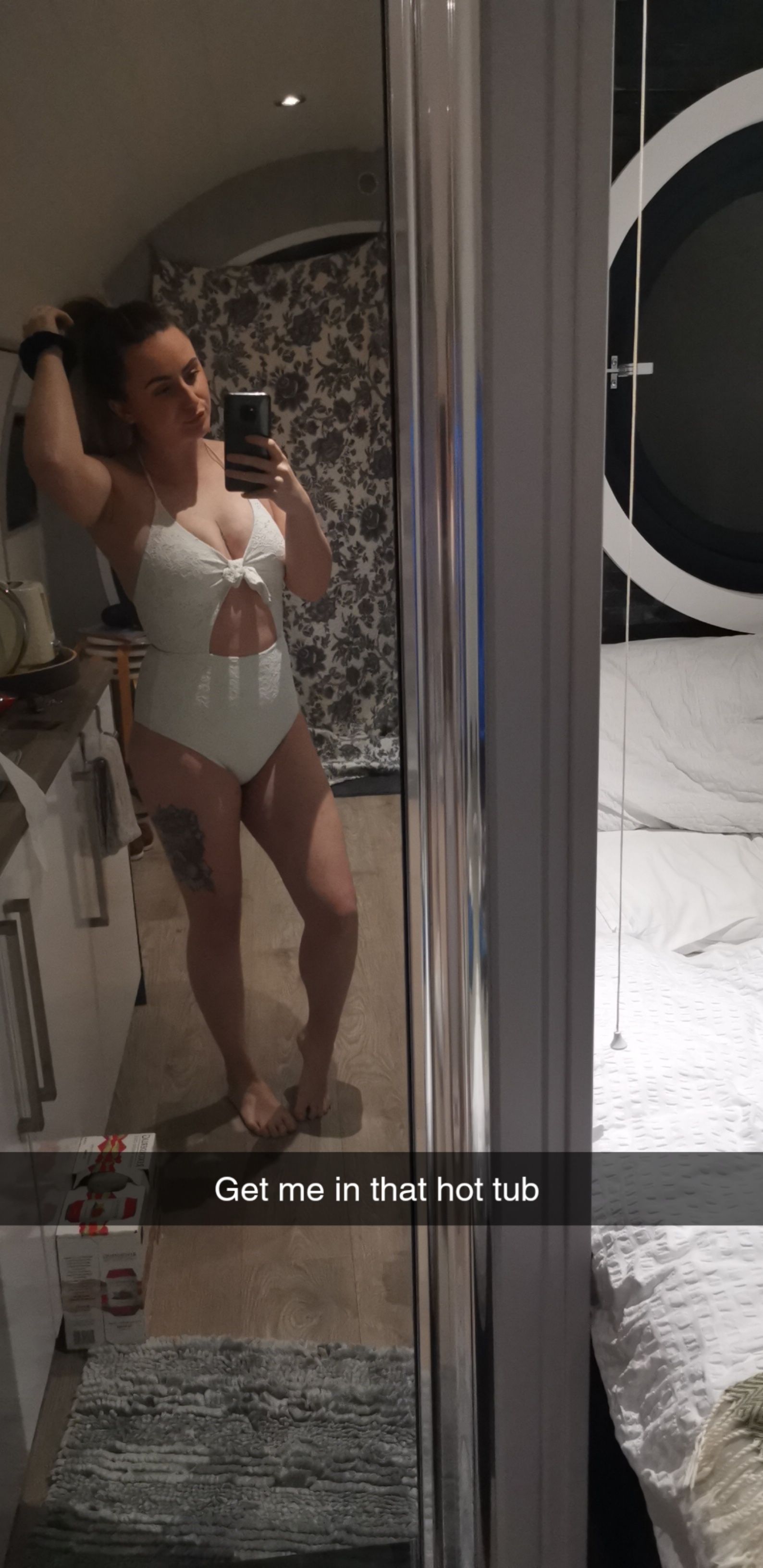 https://cdn.adultwork.com/gallery/G12/8973385.jpg