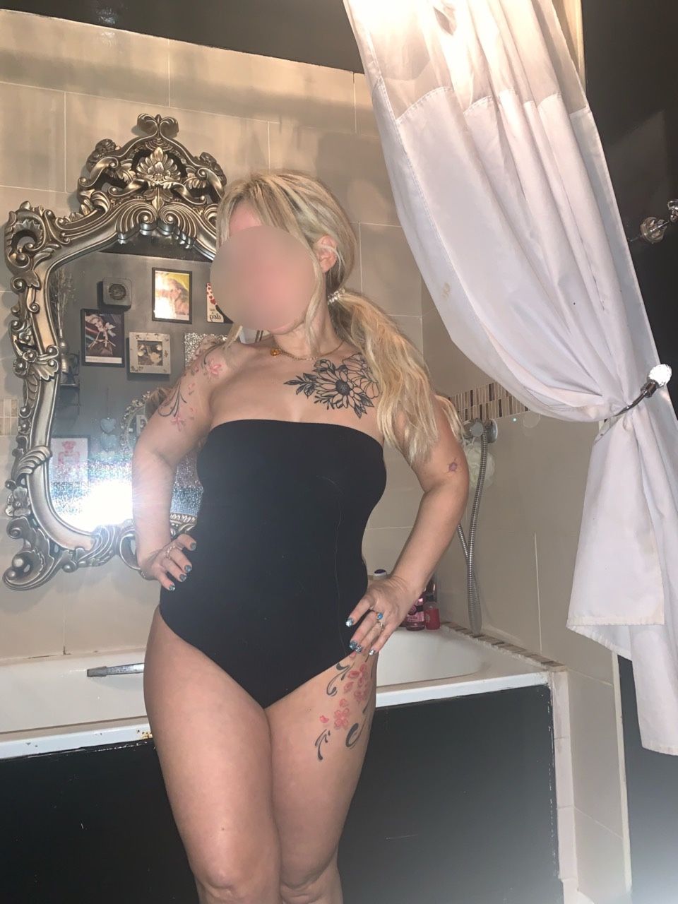 https://cdn.adultwork.com/gallery/G12/8975479.jpg