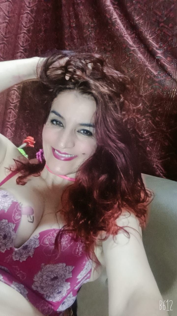 https://cdn.adultwork.com/gallery/G12/8976093.jpg