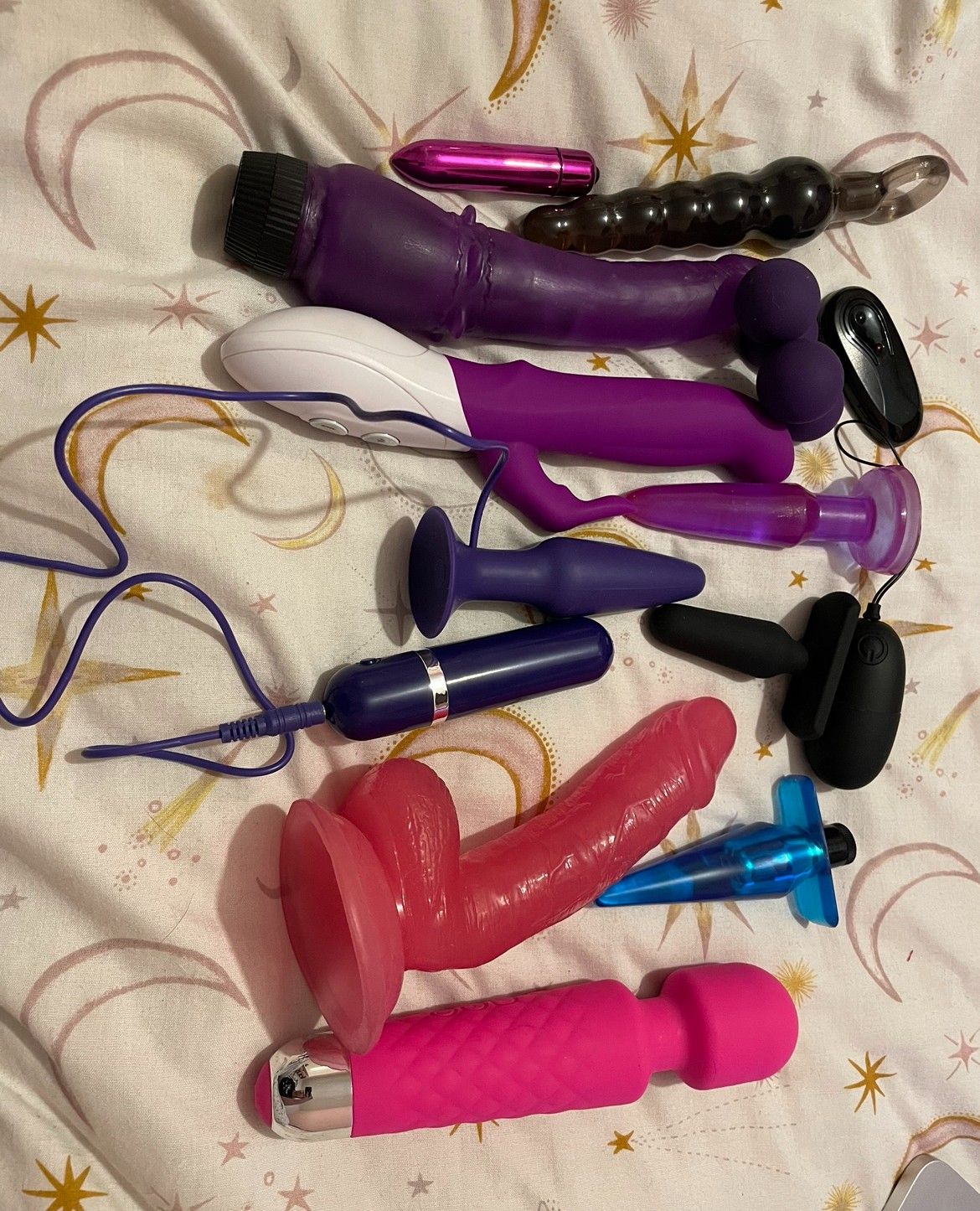 https://cdn.adultwork.com/gallery/G12/8976981.jpg