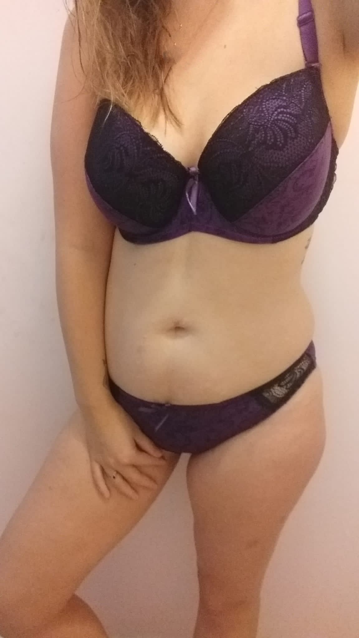 https://cdn.adultwork.com/gallery/G12/8977836.jpg