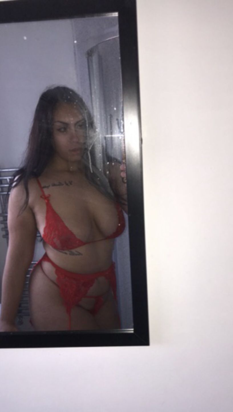 https://cdn.adultwork.com/gallery/G12/8978115.jpg