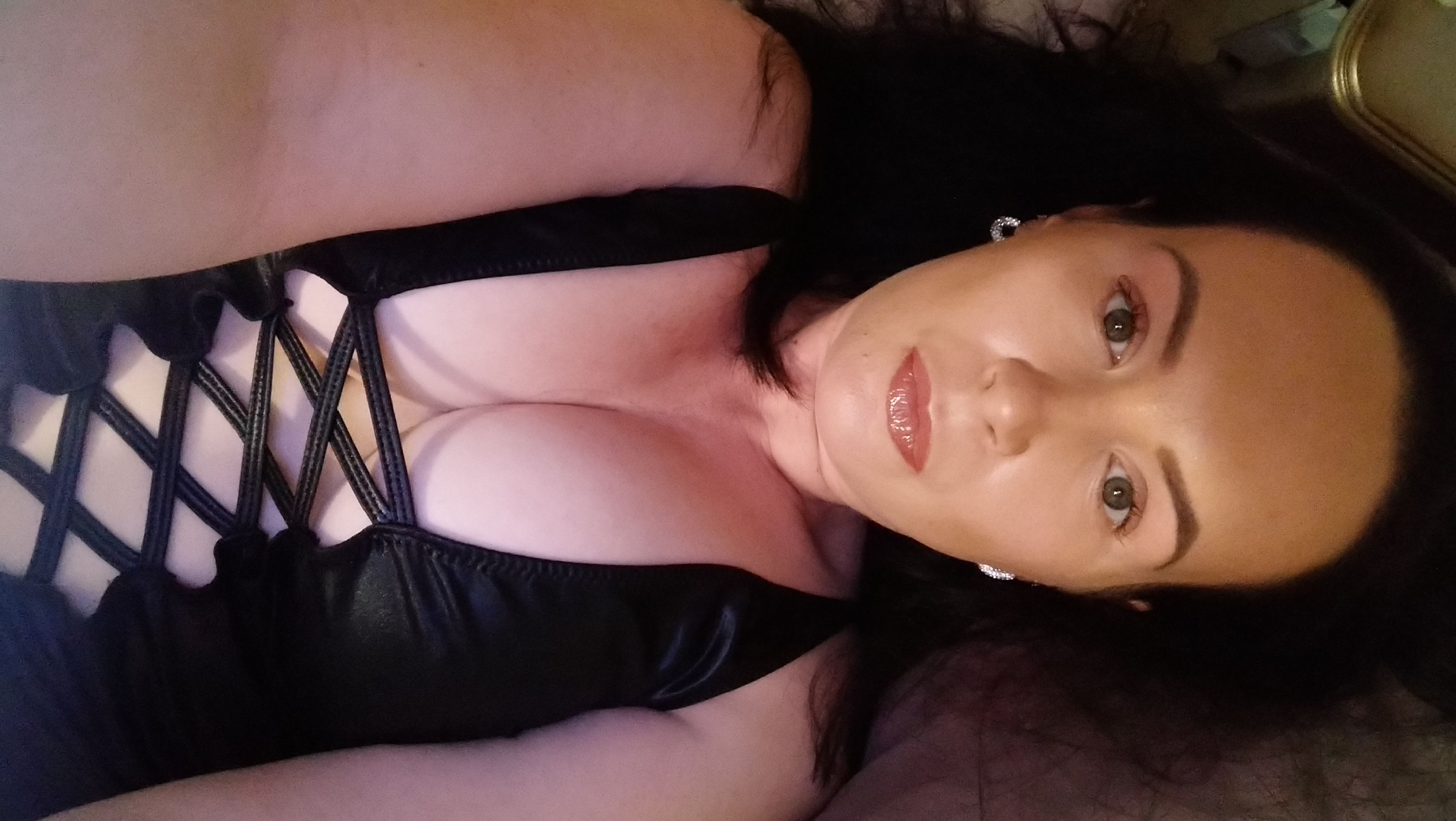 https://cdn.adultwork.com/gallery/G12/8979030.jpg