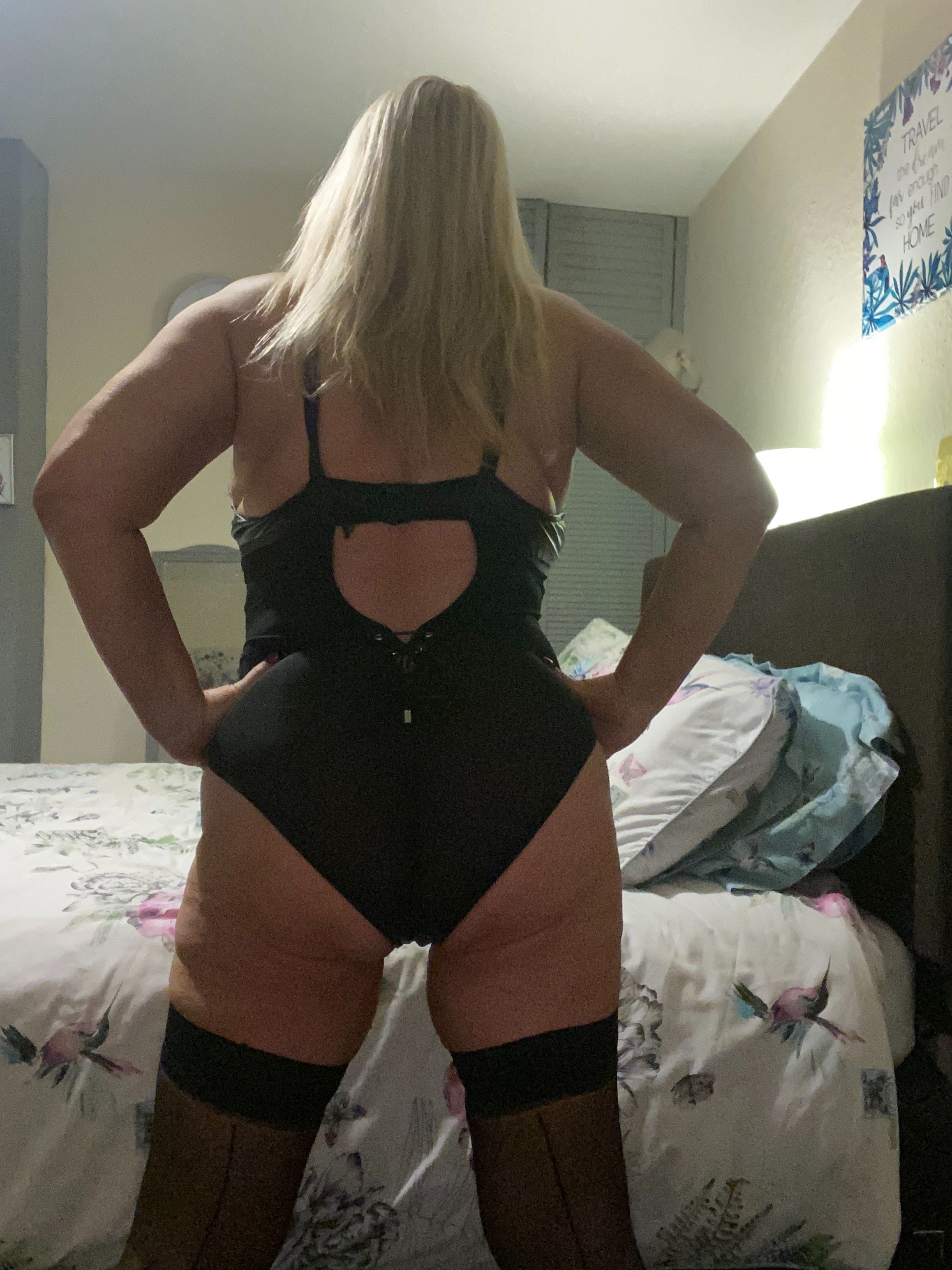 https://cdn.adultwork.com/gallery/G12/8979499.jpg