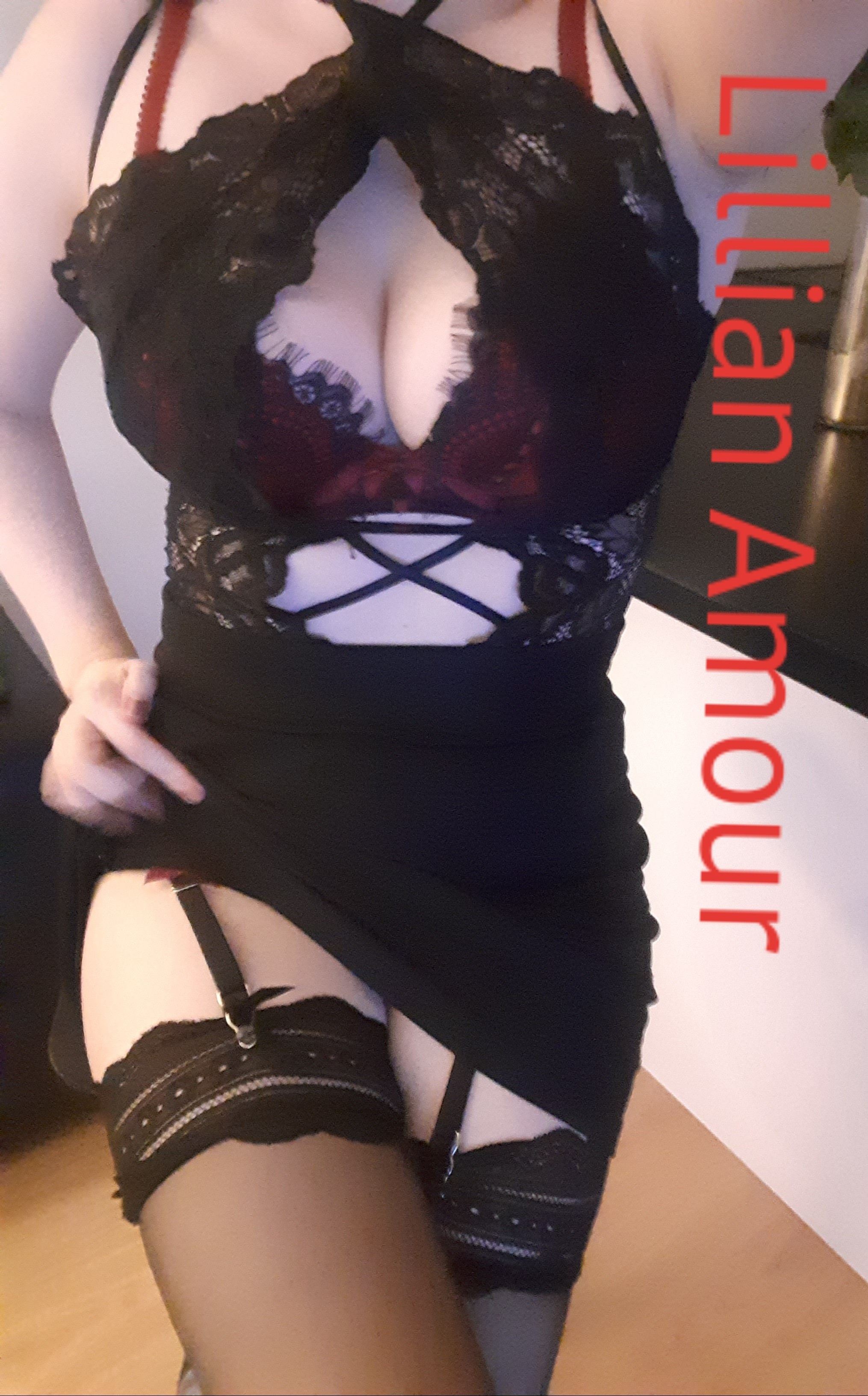 https://cdn.adultwork.com/gallery/G12/8981090.jpg