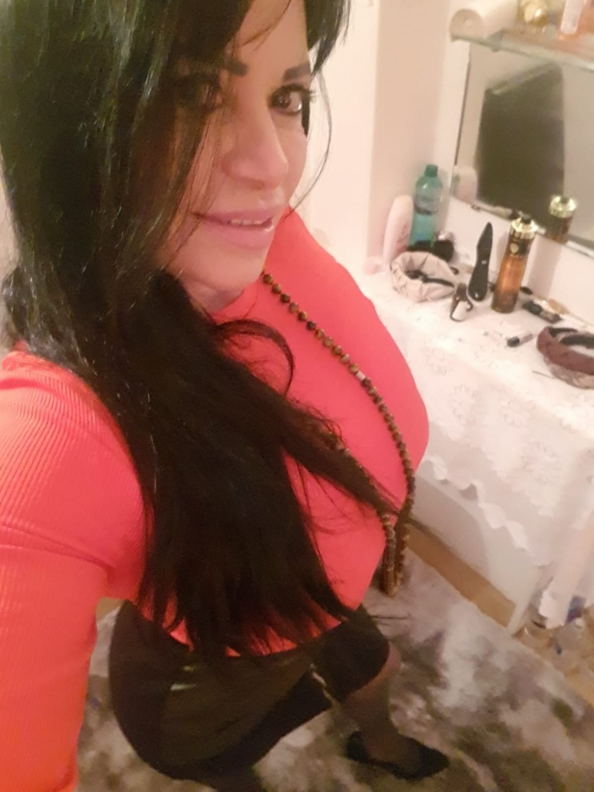 https://cdn.adultwork.com/gallery/G12/8983181.jpg