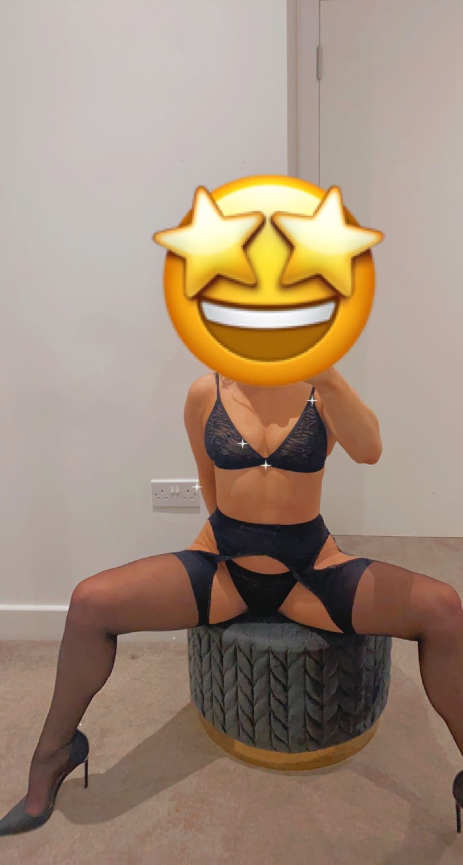 https://cdn.adultwork.com/gallery/G12/8985172.jpg