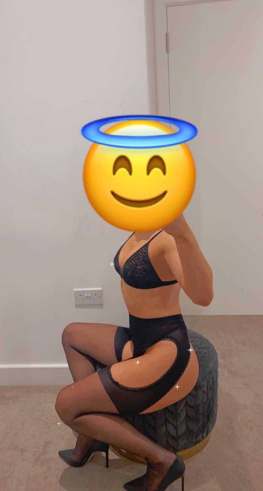 https://cdn.adultwork.com/gallery/G12/8985173.jpg