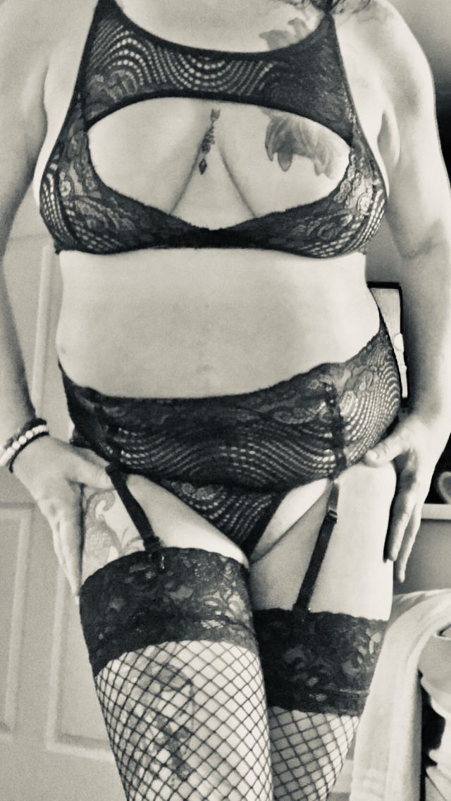 https://cdn.adultwork.com/gallery/G12/8985784.jpg