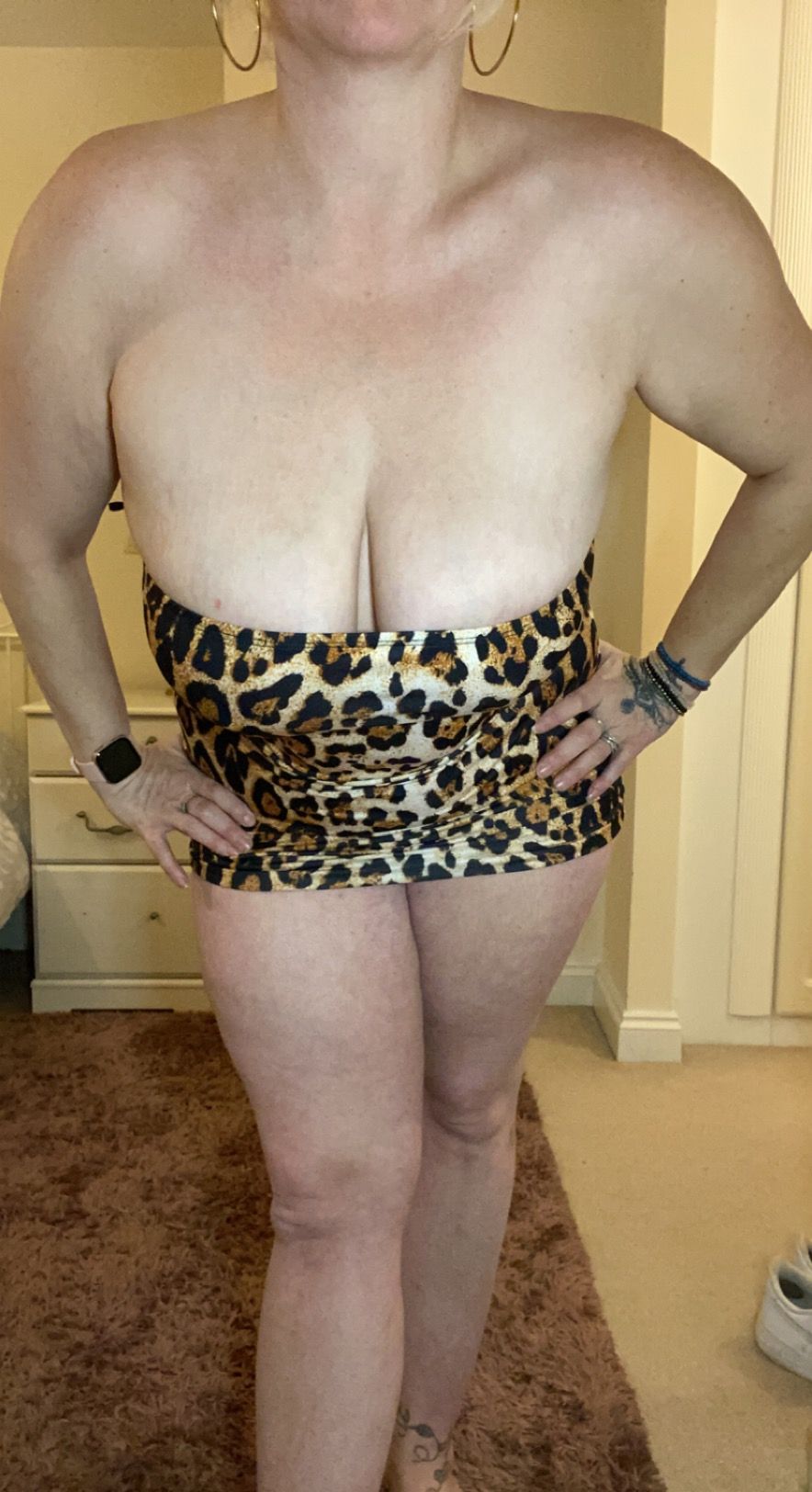 https://cdn.adultwork.com/gallery/G12/8989769.jpg