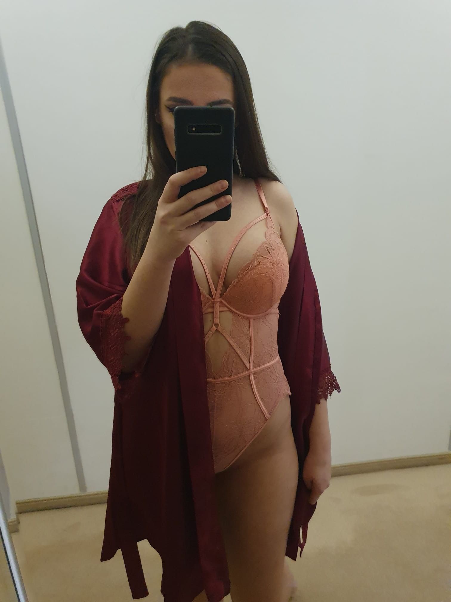 https://cdn.adultwork.com/gallery/G12/8990941.jpg