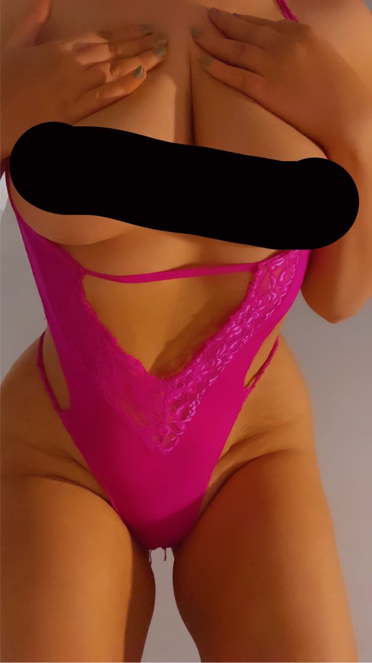 https://cdn.adultwork.com/gallery/G12/8991680.jpg