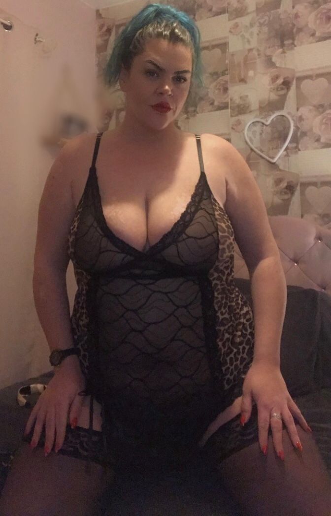 https://cdn.adultwork.com/gallery/G12/8993614.jpg