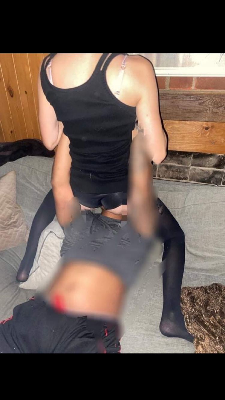 https://cdn.adultwork.com/gallery/G12/8996808.jpg