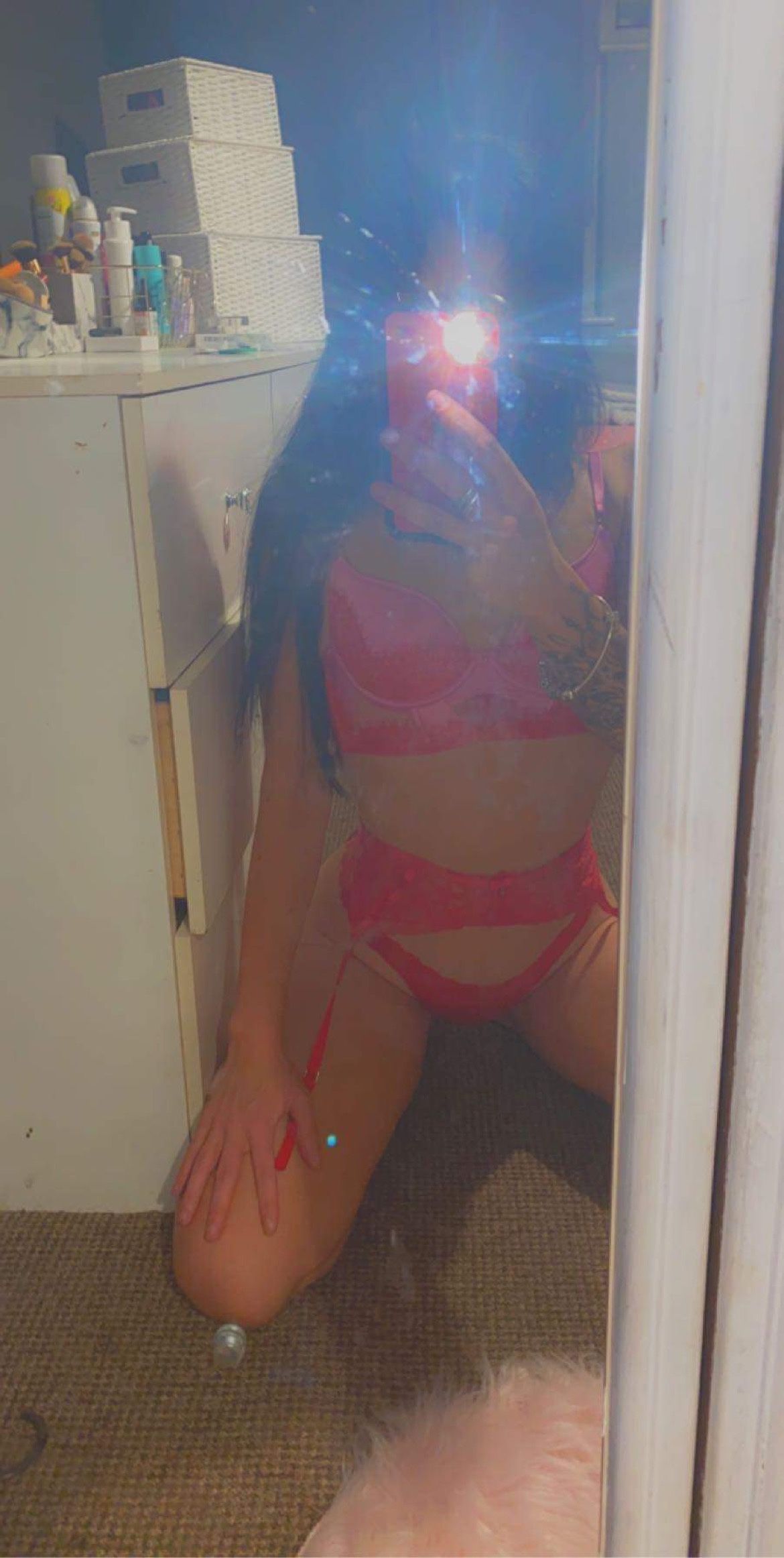 https://cdn.adultwork.com/gallery/G12/8998475.jpg