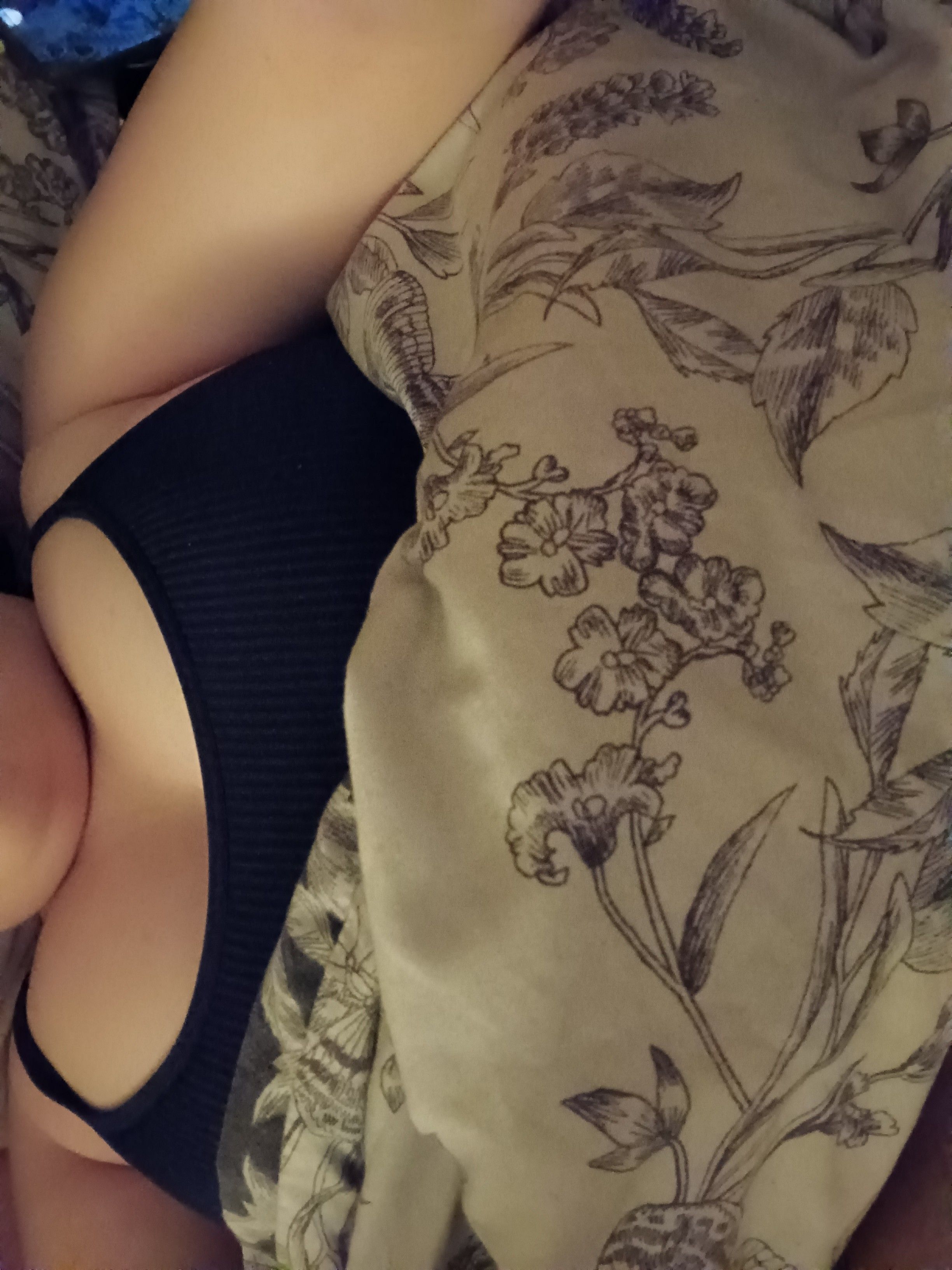 https://cdn.adultwork.com/gallery/G12/8999204.jpg