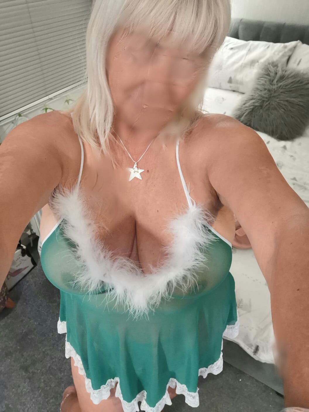 https://cdn.adultwork.com/gallery/G12/9002996.jpg