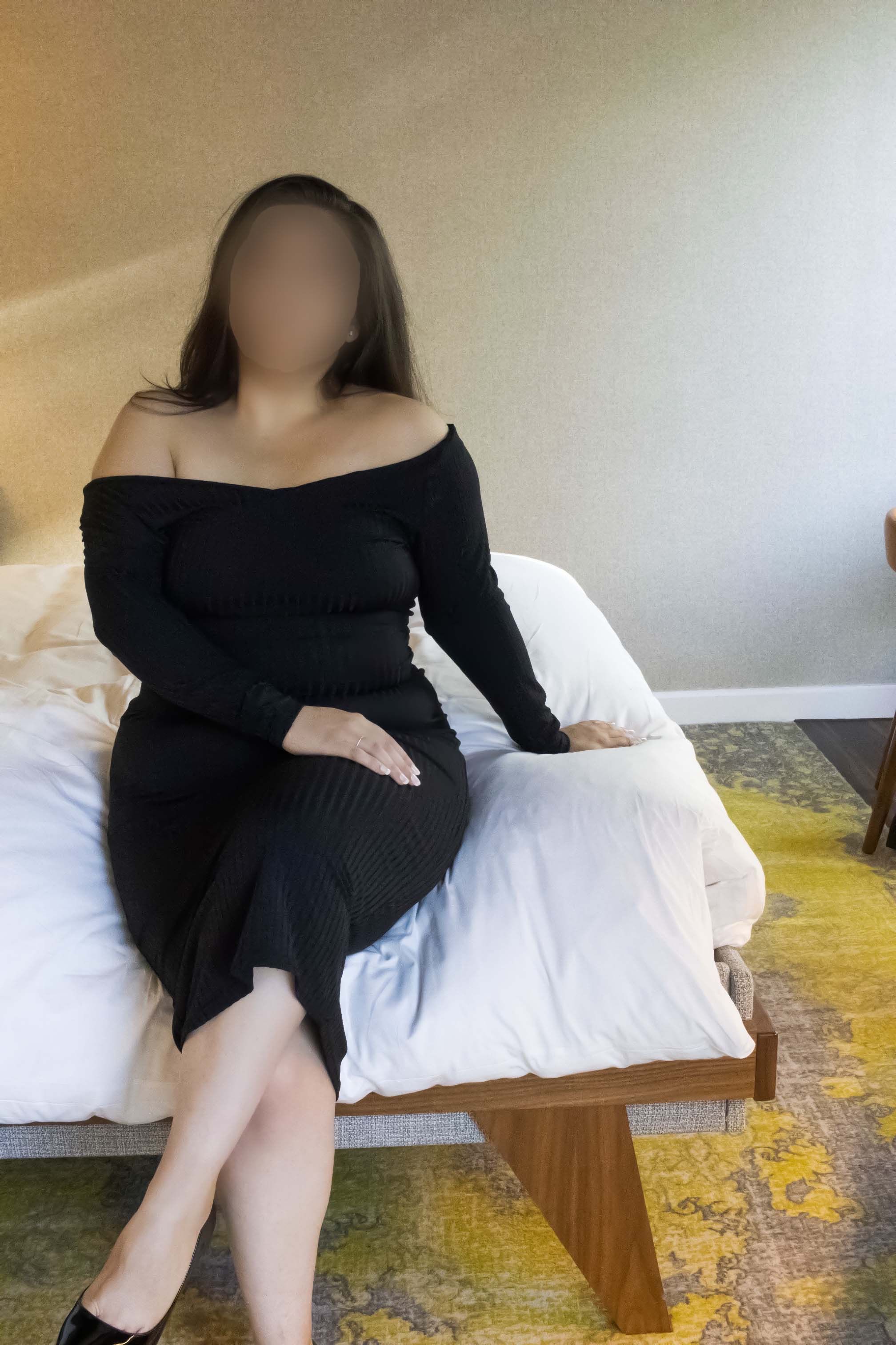 https://cdn.adultwork.com/gallery/G12/9006753.jpg