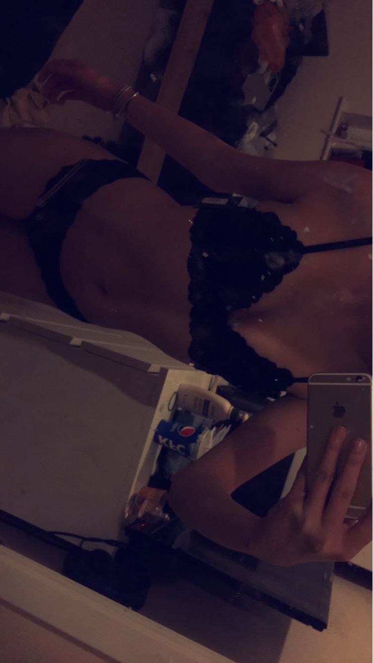 https://cdn.adultwork.com/gallery/G12/9007116.jpg