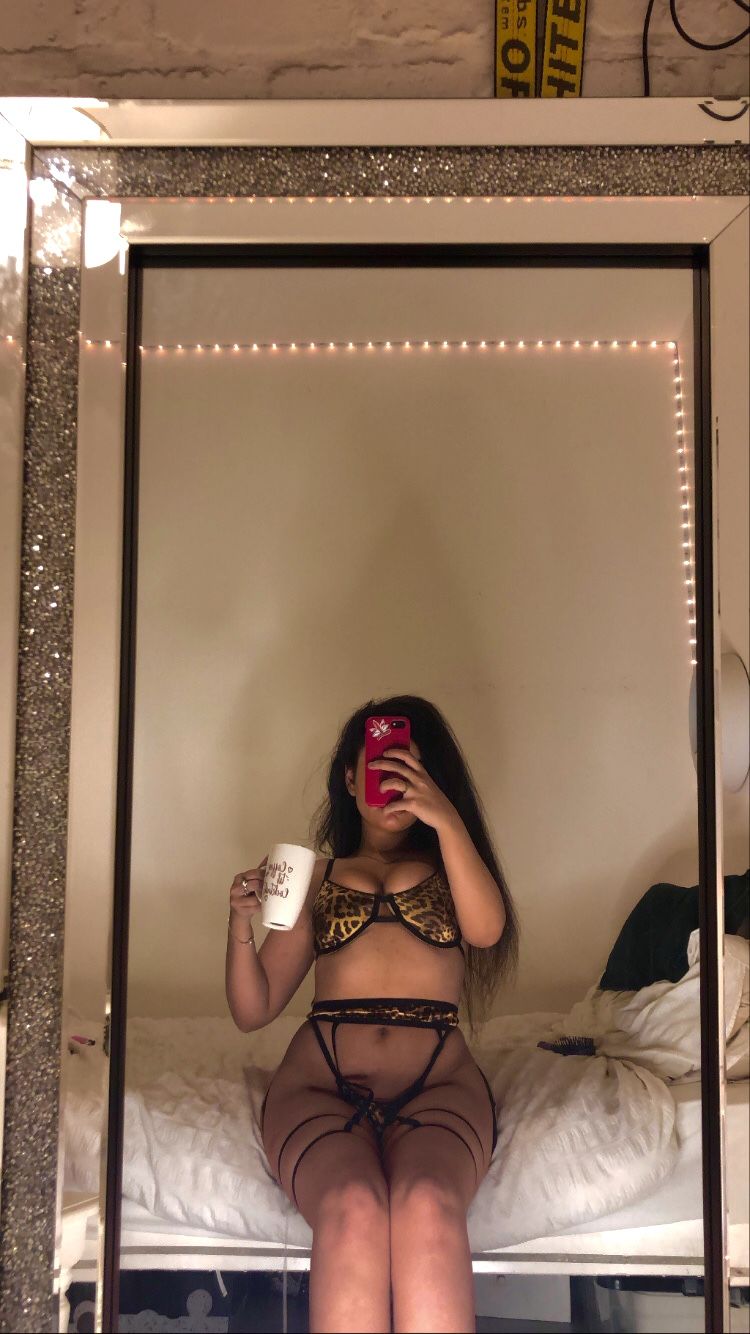 https://cdn.adultwork.com/gallery/G12/9012822.jpg