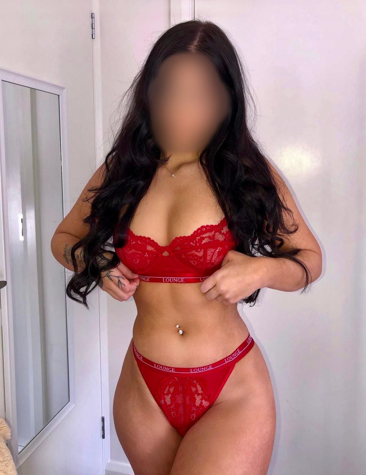 https://cdn.adultwork.com/gallery/G12/9013371.jpg