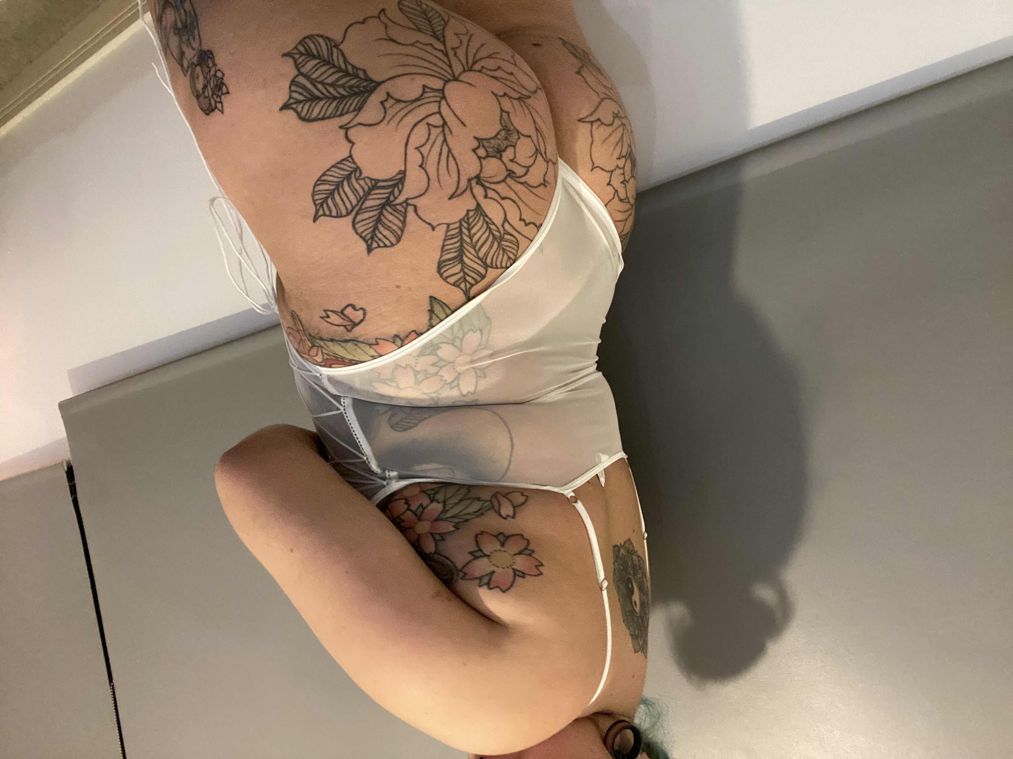 https://cdn.adultwork.com/gallery/G12/9015770.jpg