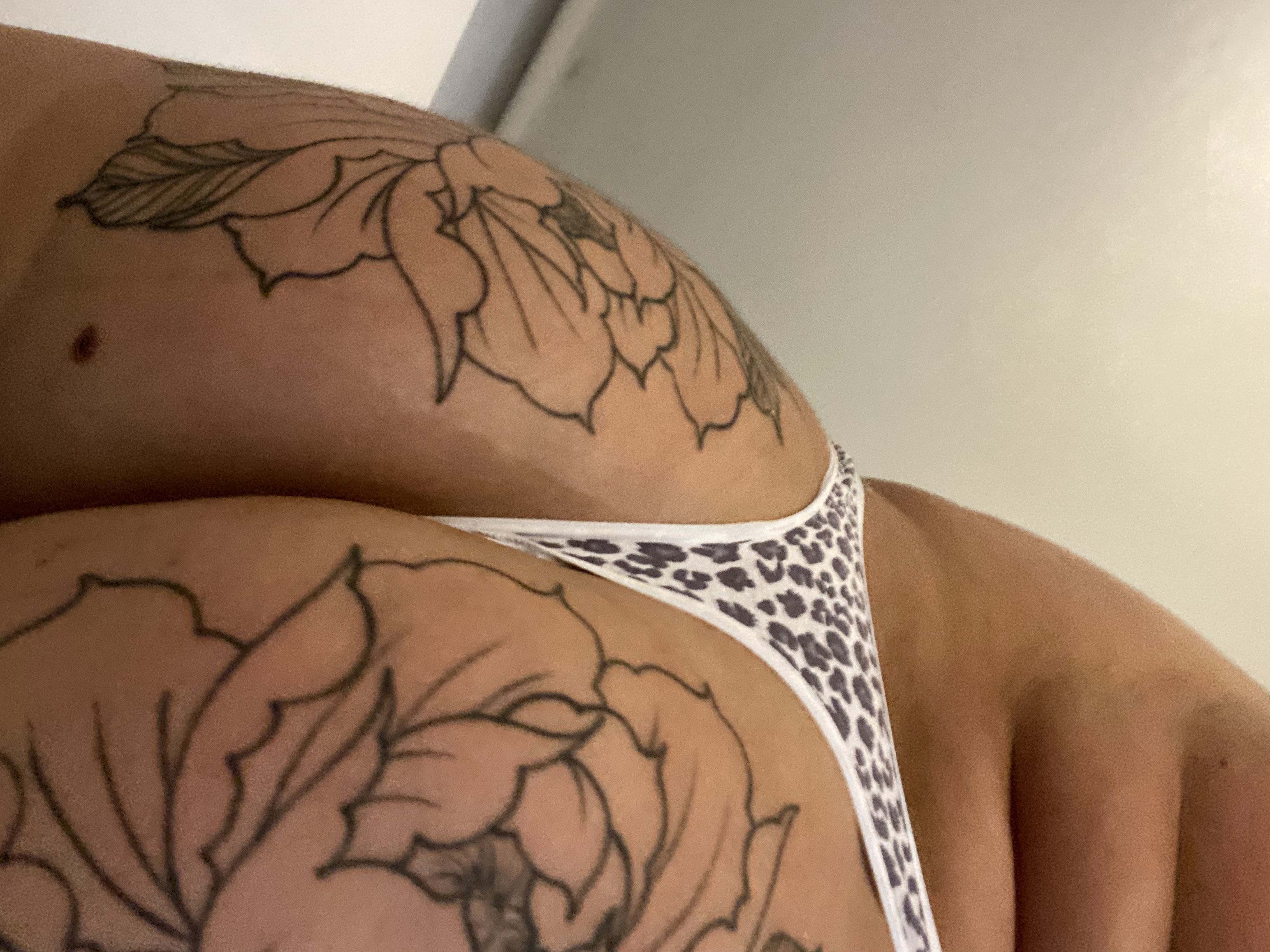 https://cdn.adultwork.com/gallery/G12/9015772.jpg