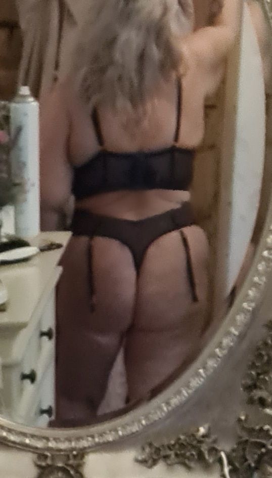 https://cdn.adultwork.com/gallery/G12/9016130.jpg