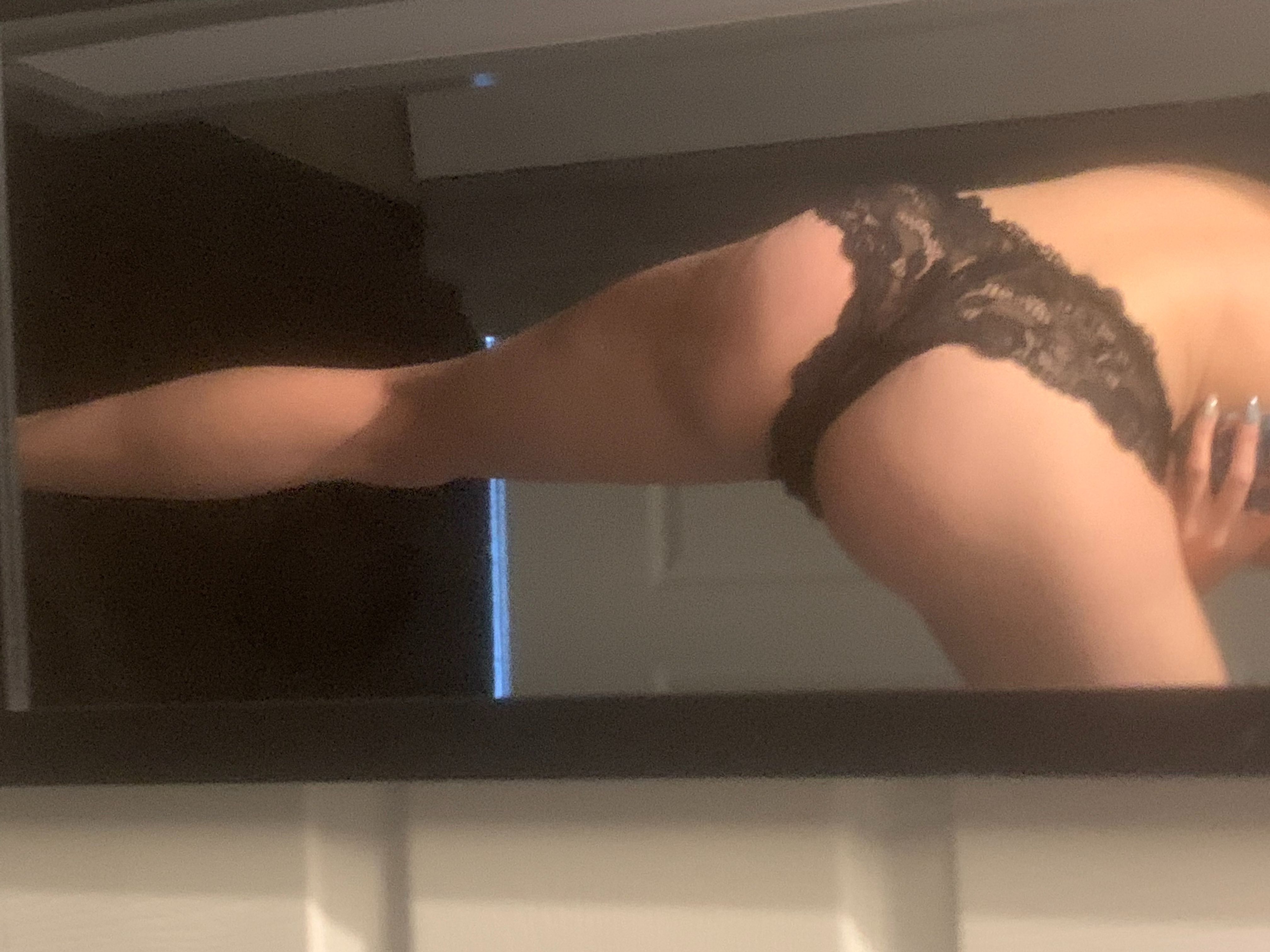 https://cdn.adultwork.com/gallery/G12/9017224.jpg