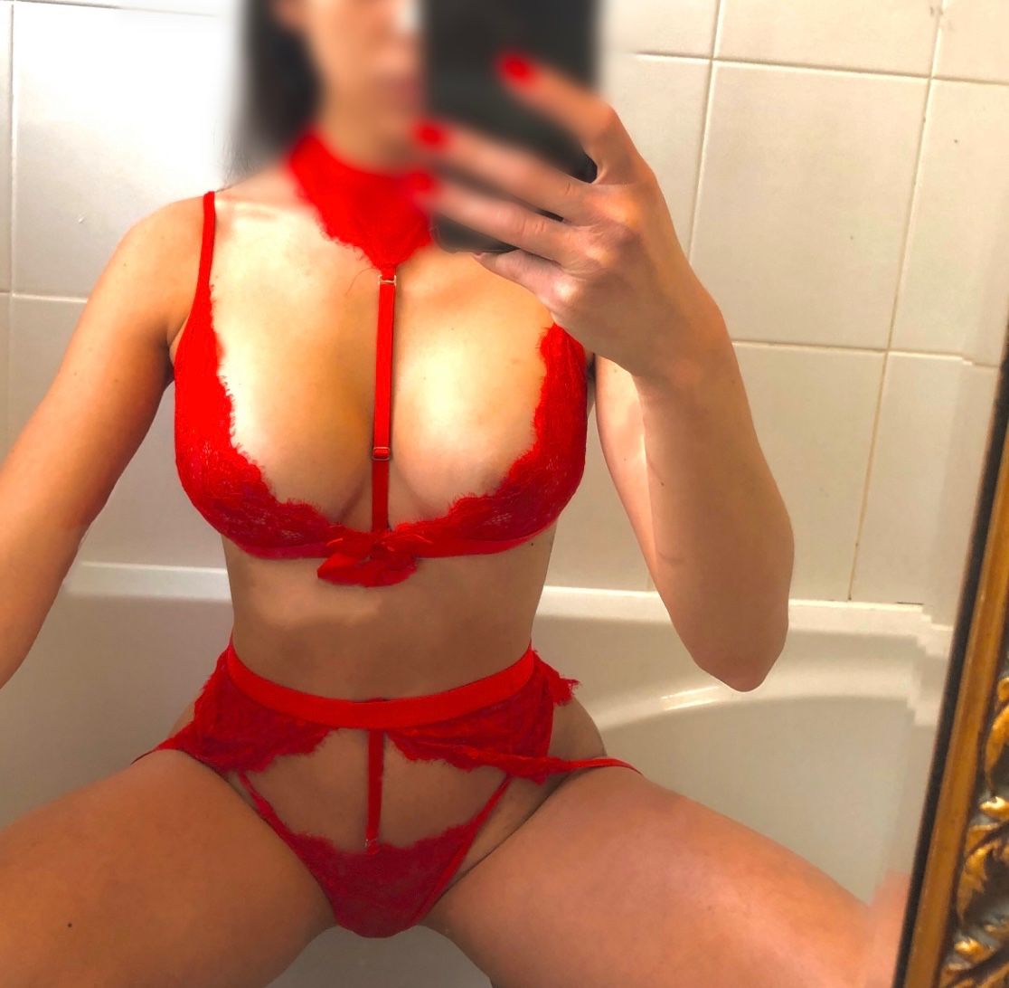 https://cdn.adultwork.com/gallery/G12/9018580.jpg