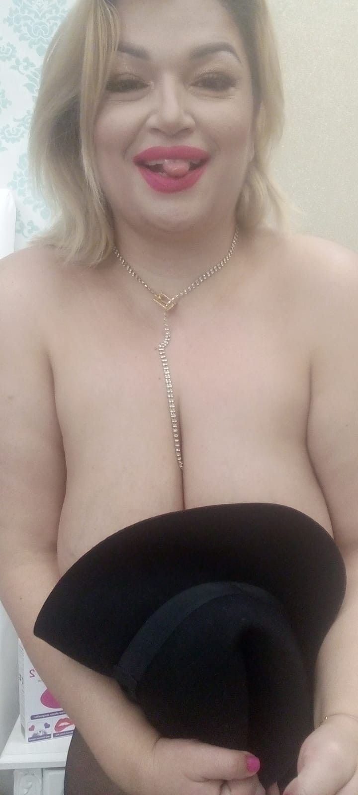 https://cdn.adultwork.com/gallery/G12/9019027.jpg