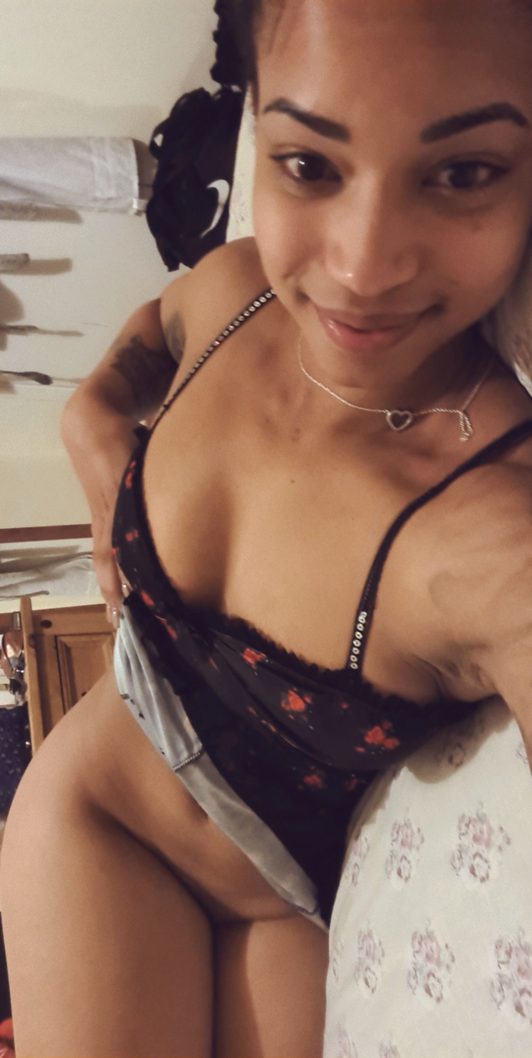 https://cdn.adultwork.com/gallery/G12/9019990.jpg