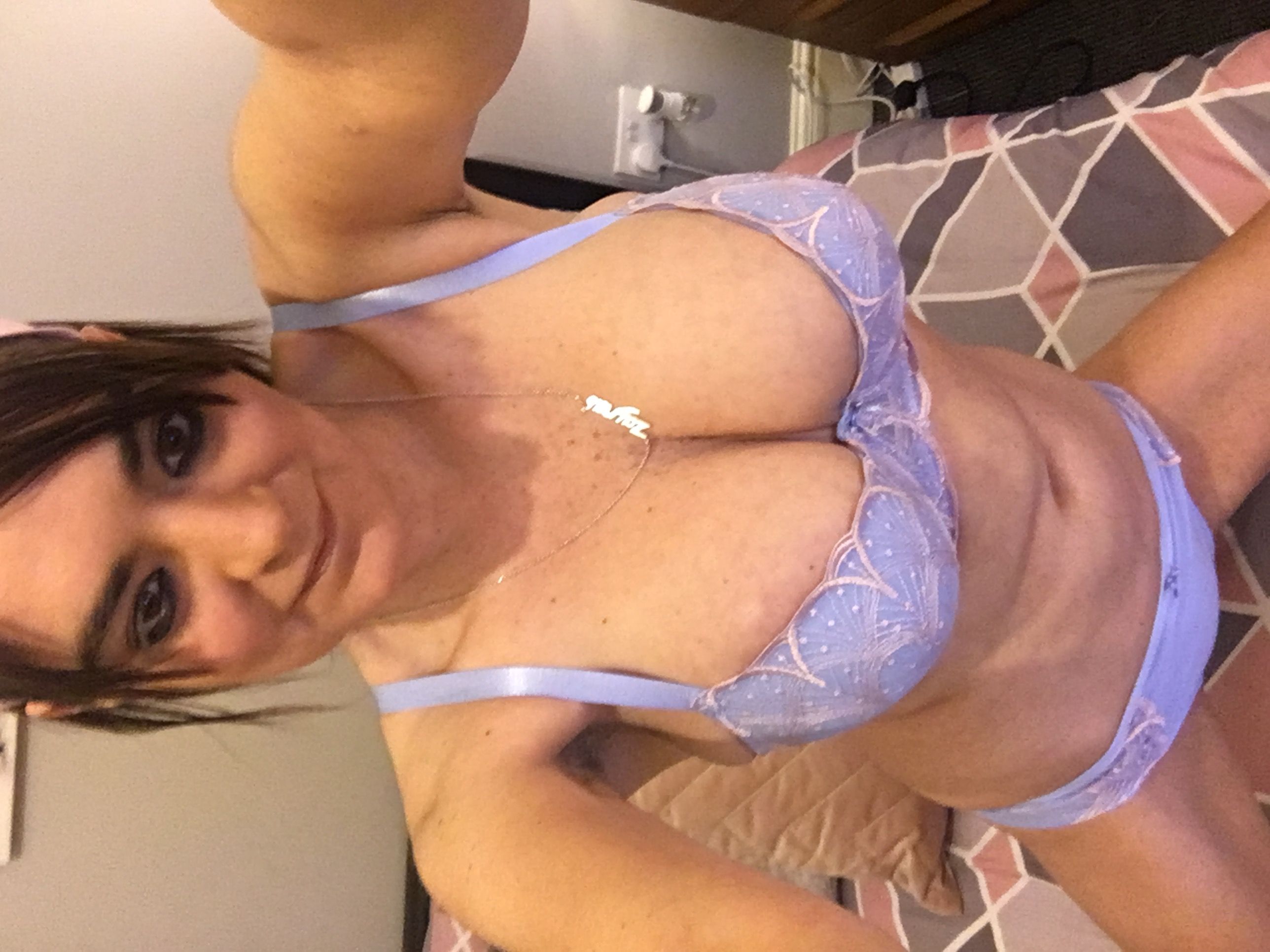 https://cdn.adultwork.com/gallery/G12/9020789.jpg