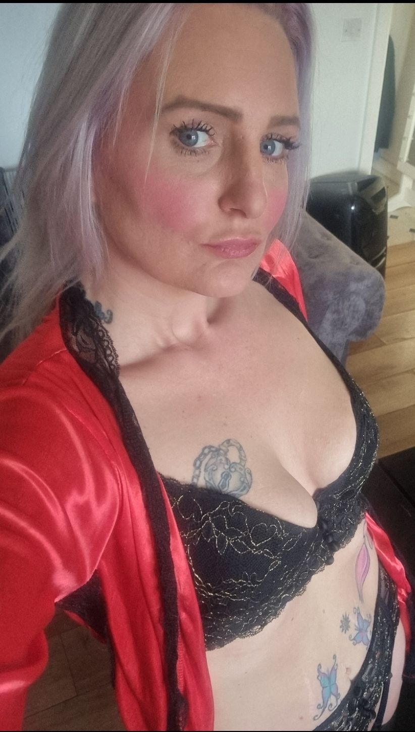 https://cdn.adultwork.com/gallery/G12/9027567.jpg