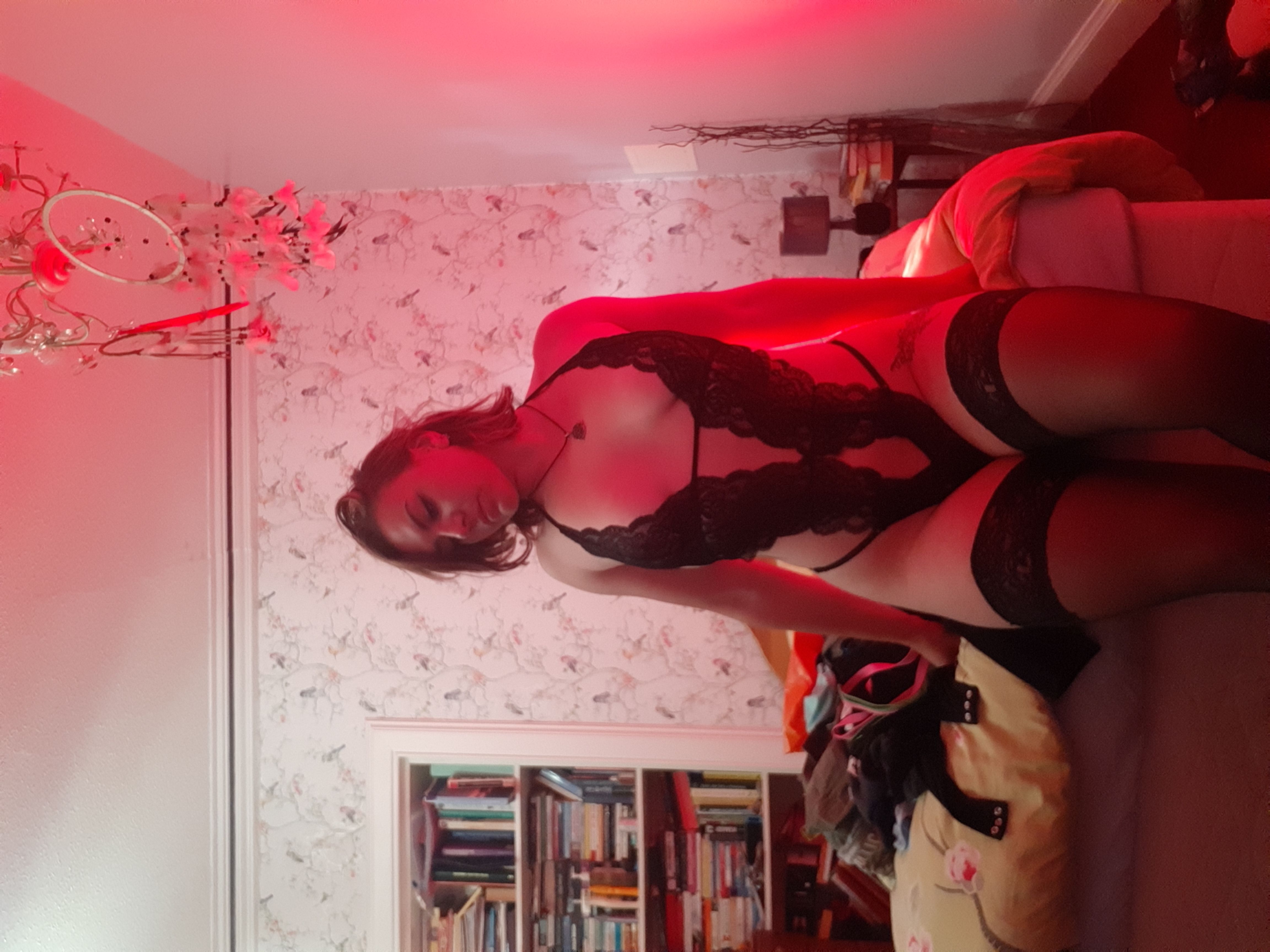 https://cdn.adultwork.com/gallery/G12/9042290.jpg