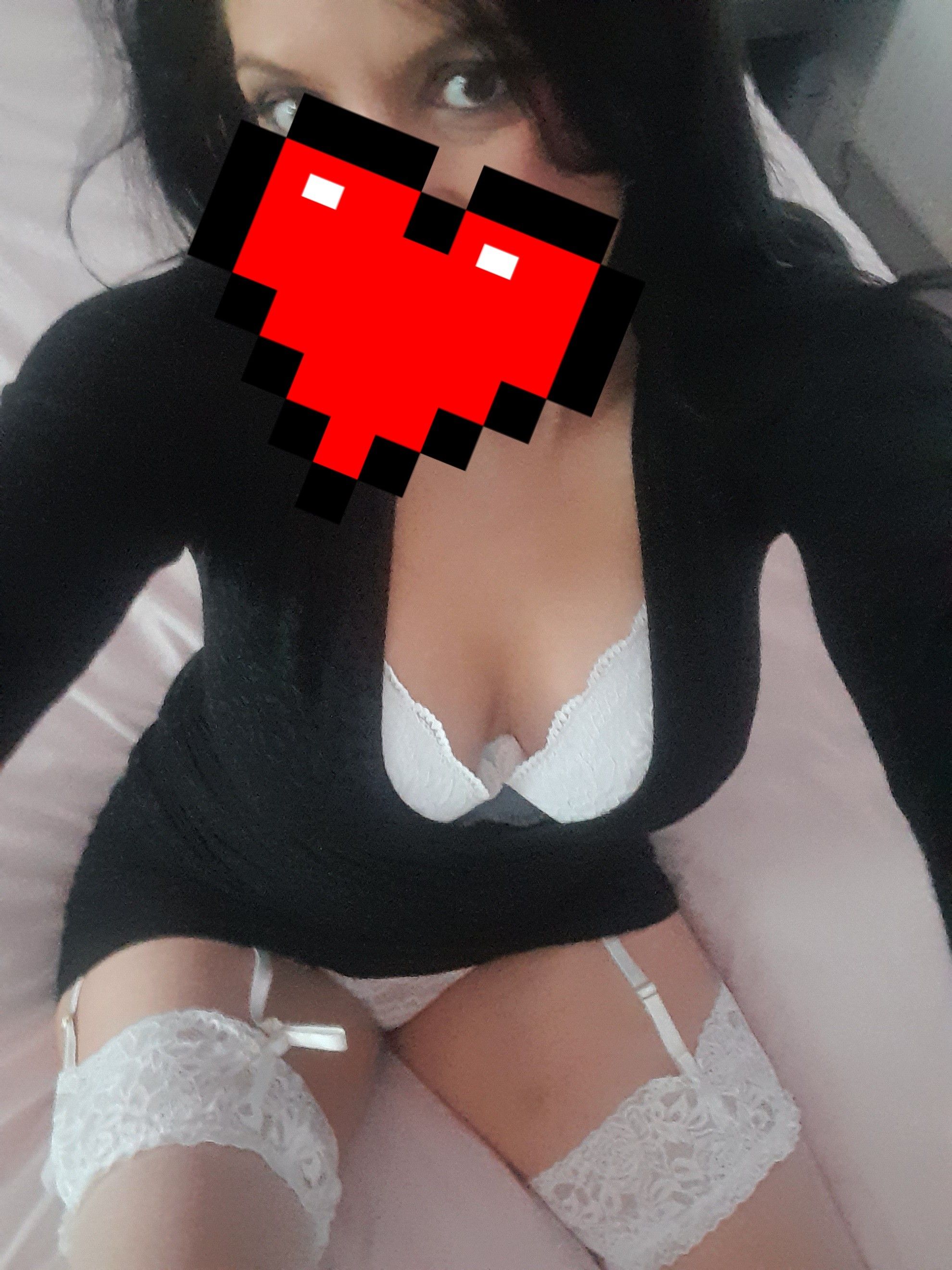 https://cdn.adultwork.com/gallery/G12/9044322.jpg