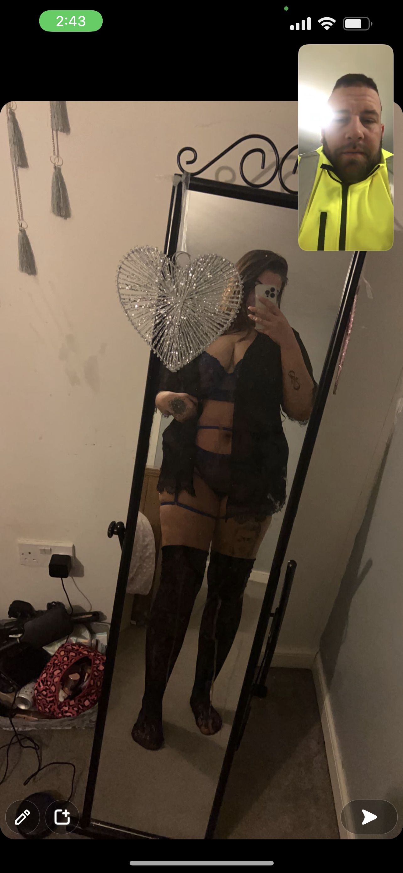 https://cdn.adultwork.com/gallery/G12/9044585.jpg