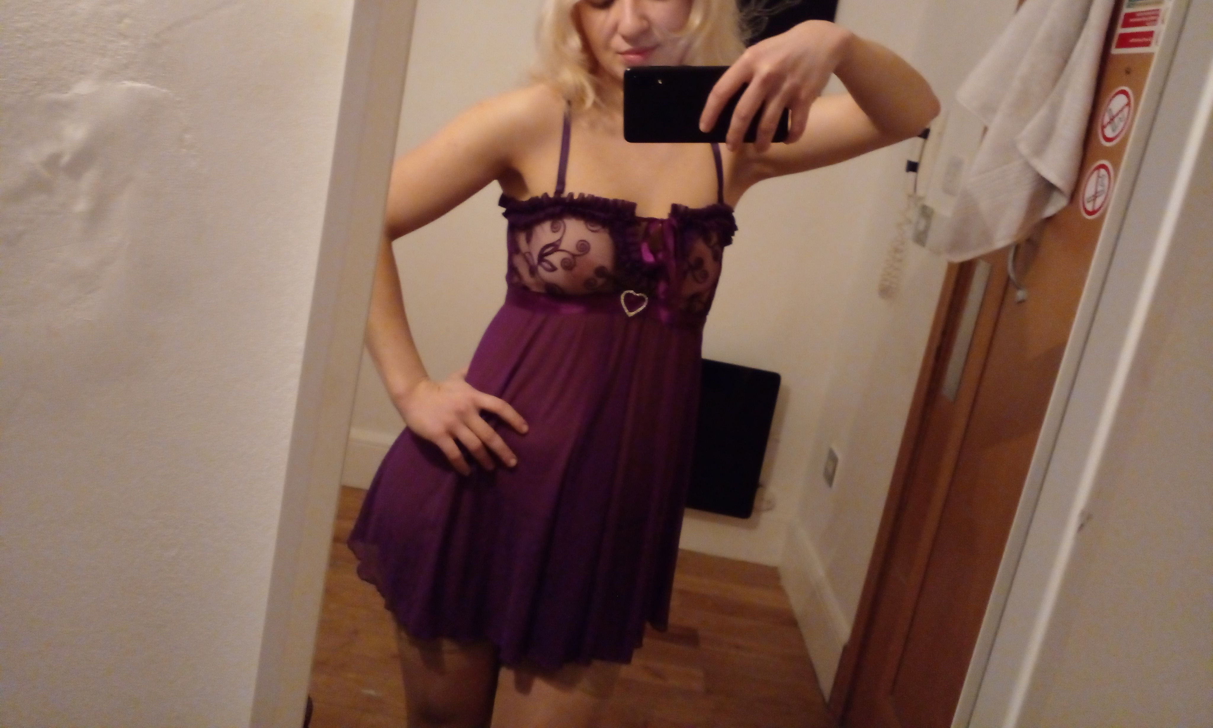 https://cdn.adultwork.com/gallery/G12/9044621.jpg