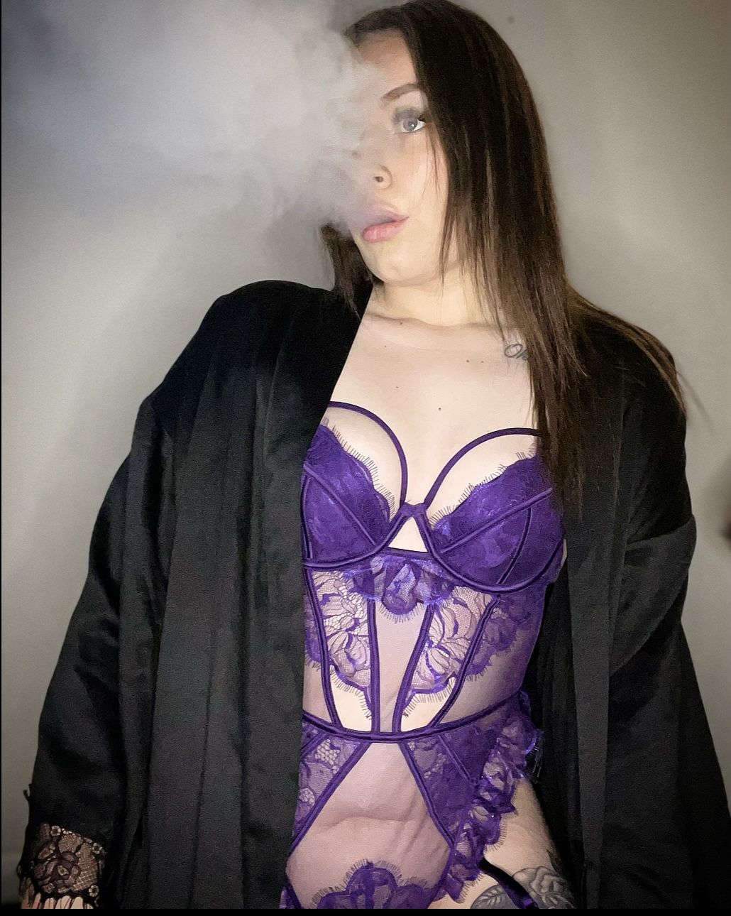 https://cdn.adultwork.com/gallery/G12/9044911.jpg