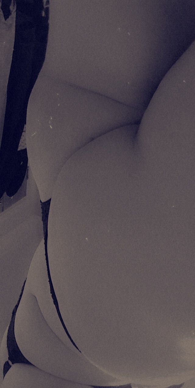 https://cdn.adultwork.com/gallery/G12/9057222.jpg