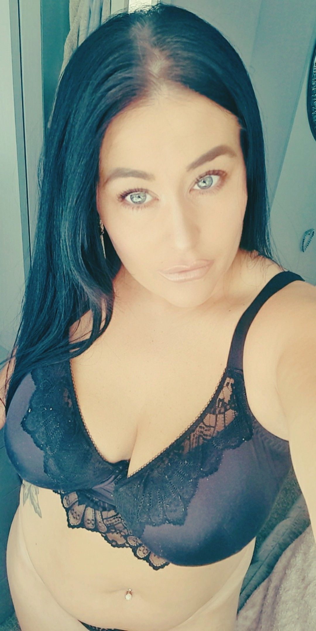 https://cdn.adultwork.com/gallery/G12/9059219.jpg