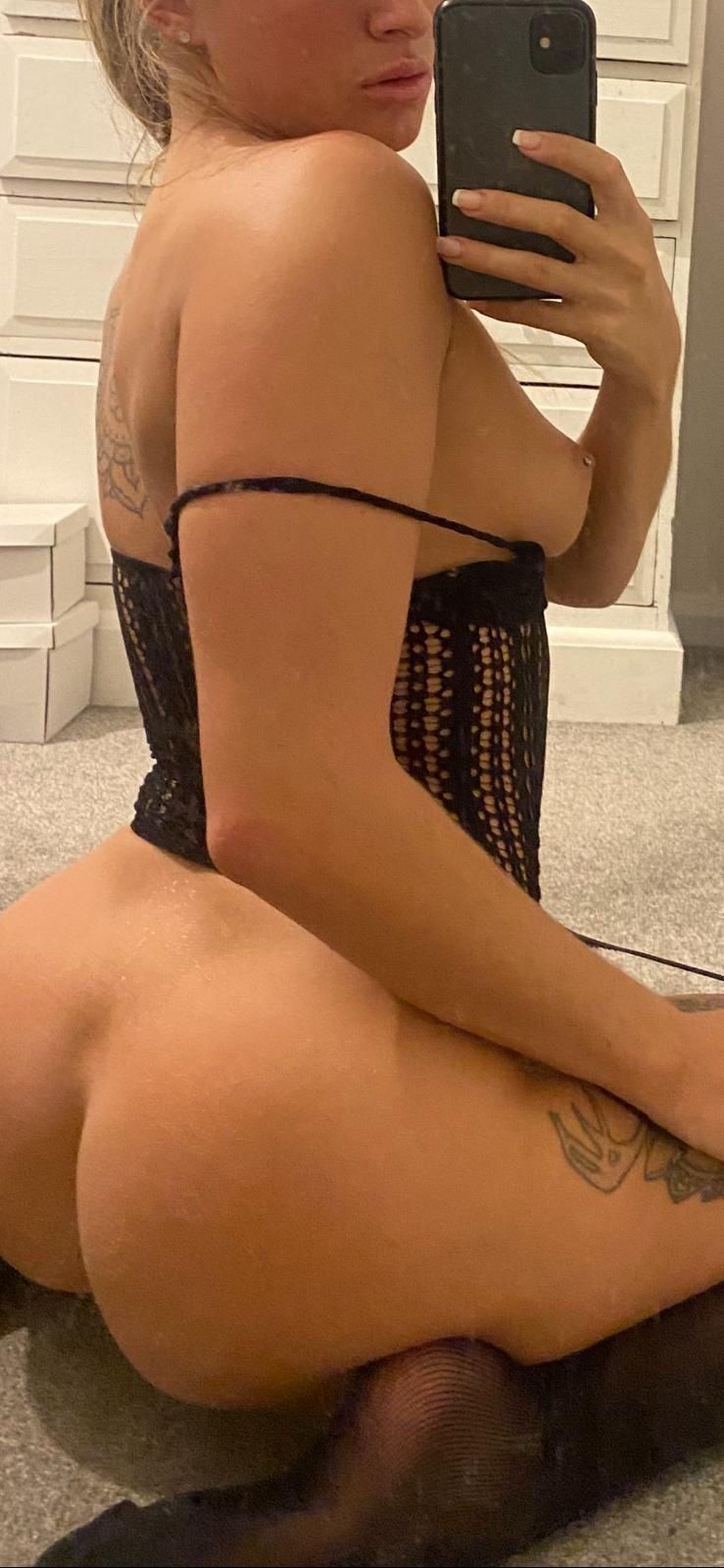 https://cdn.adultwork.com/gallery/G12/9059753.jpg