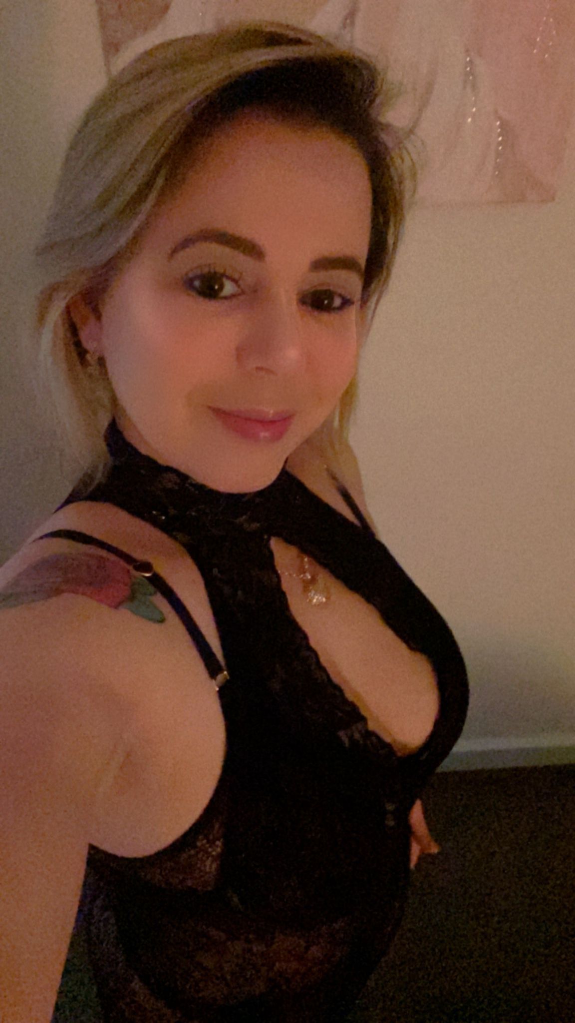 https://cdn.adultwork.com/gallery/G12/9060044.jpg