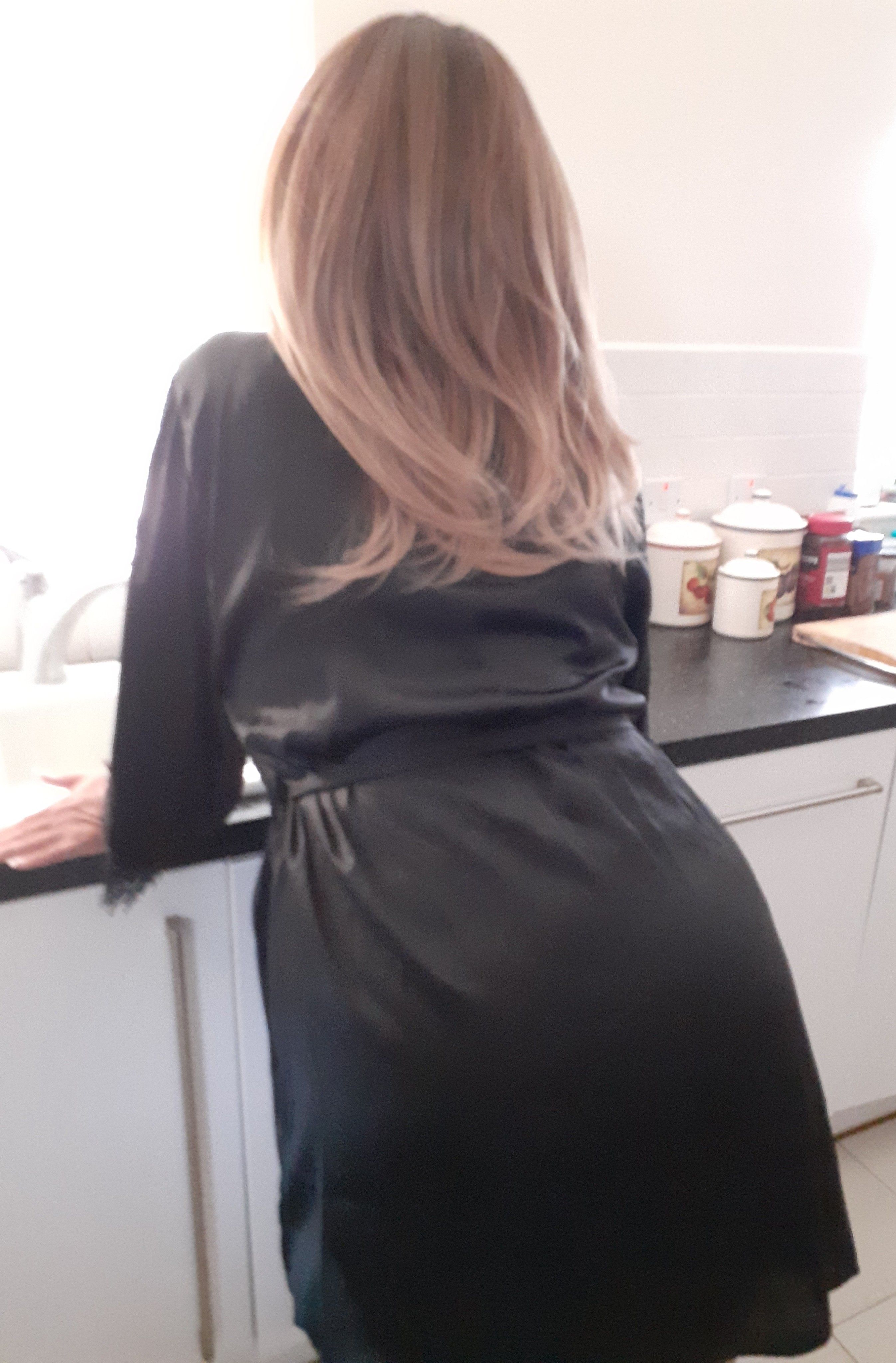 https://cdn.adultwork.com/gallery/G12/9060876.jpg